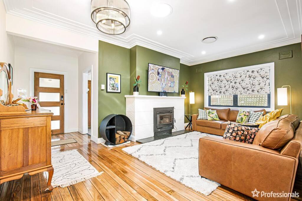 Three-Bedroom House photo 1