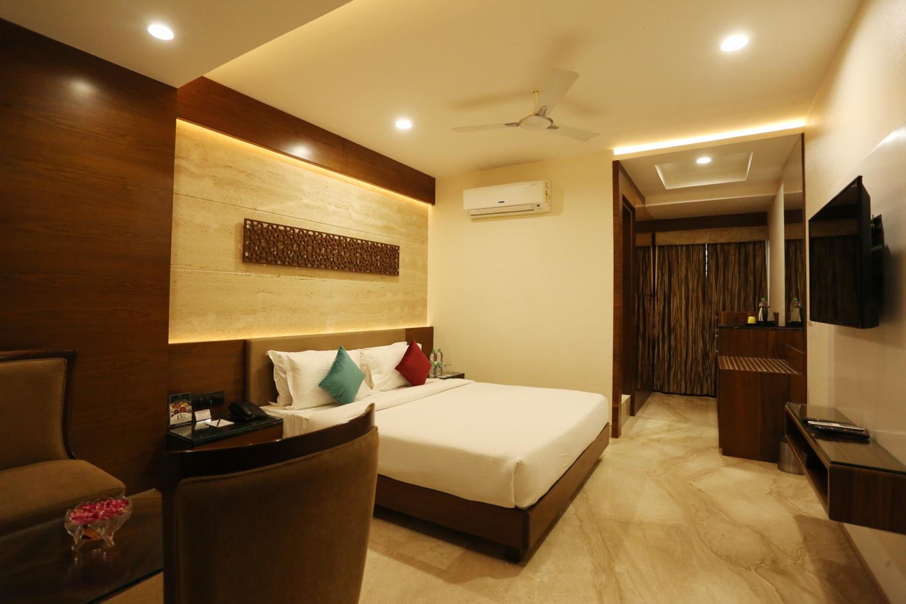 Superior Double Room - Photo 1