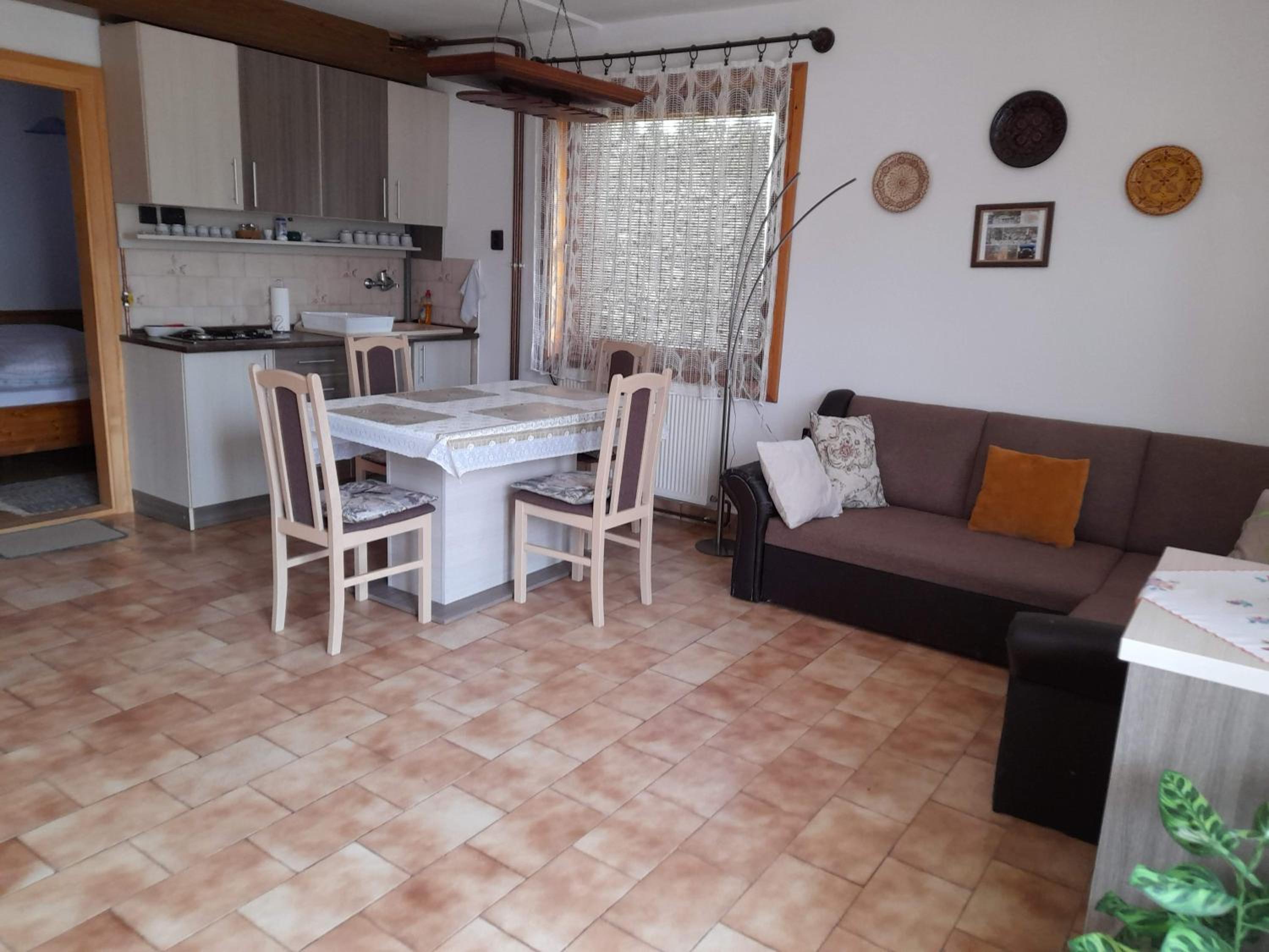 Apartment - Ground Floor photo 2