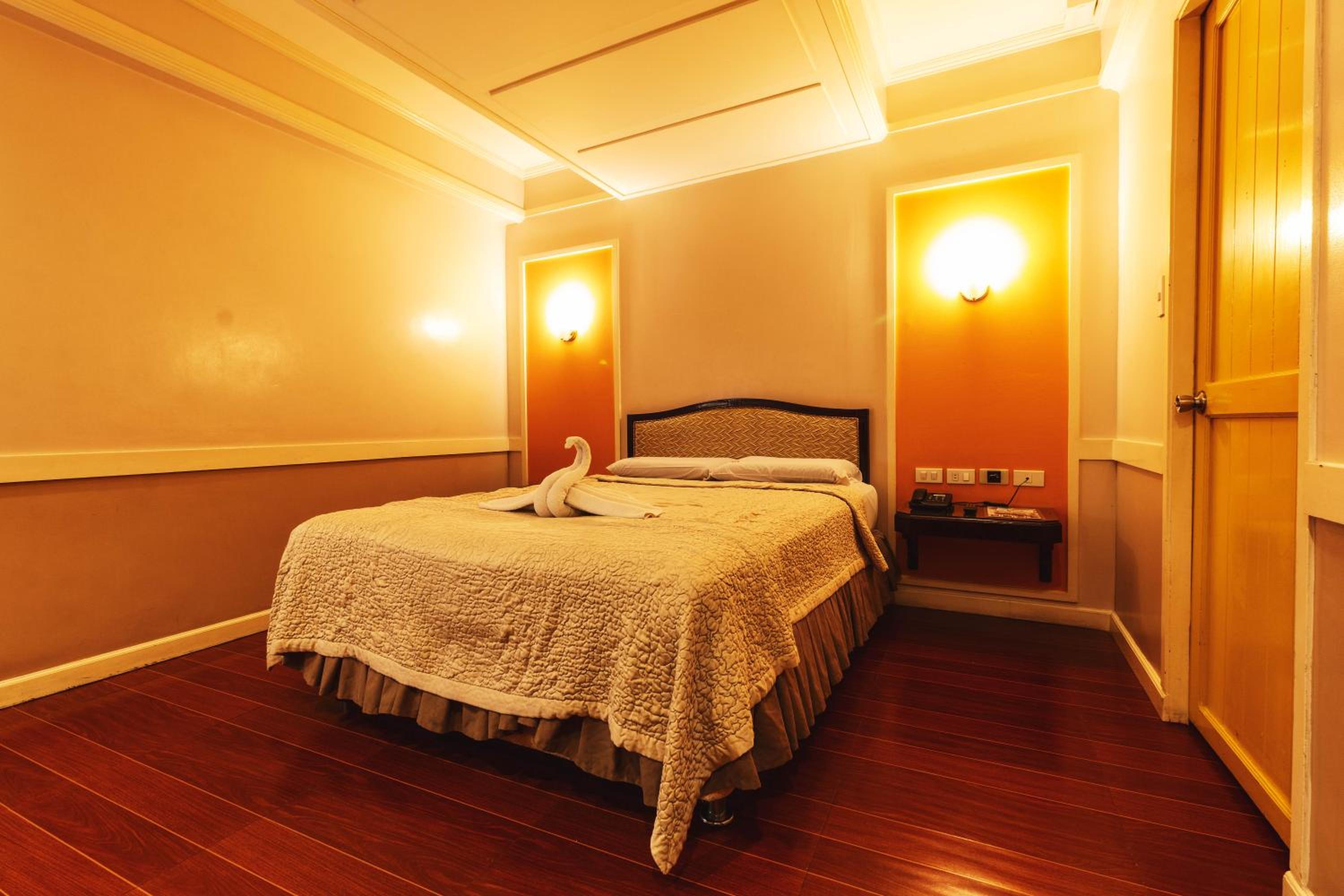 Double Room - Photo 1