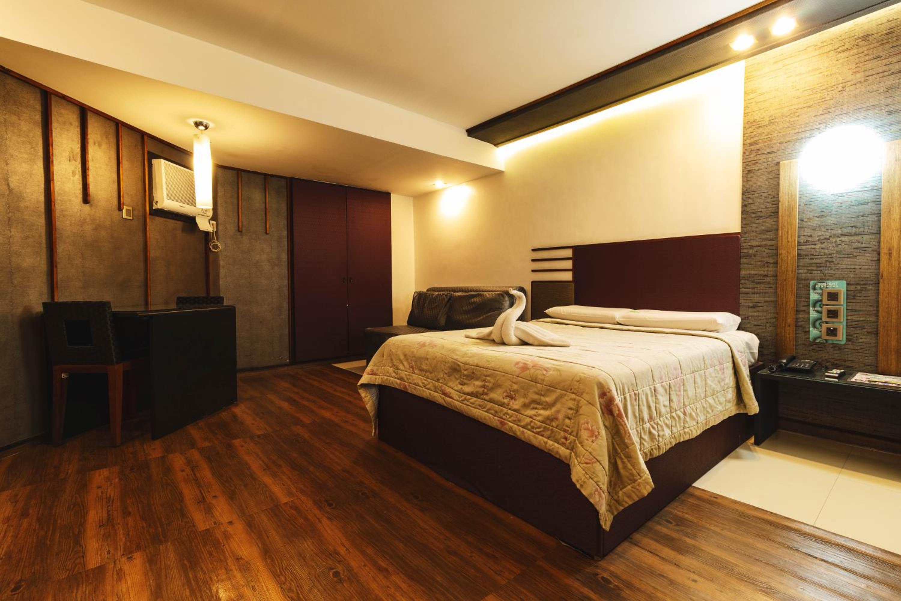 Deluxe Double Room - Photo 3