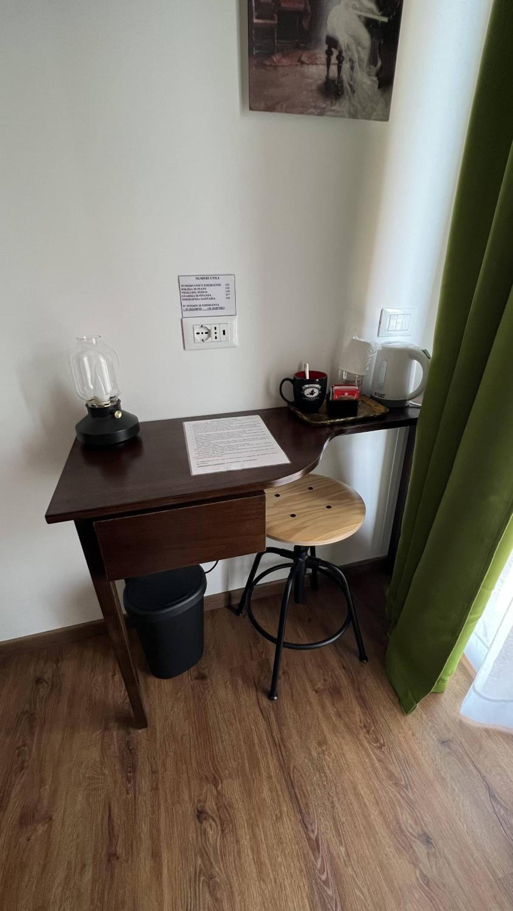 Single Room with Private Bathroom photo 2