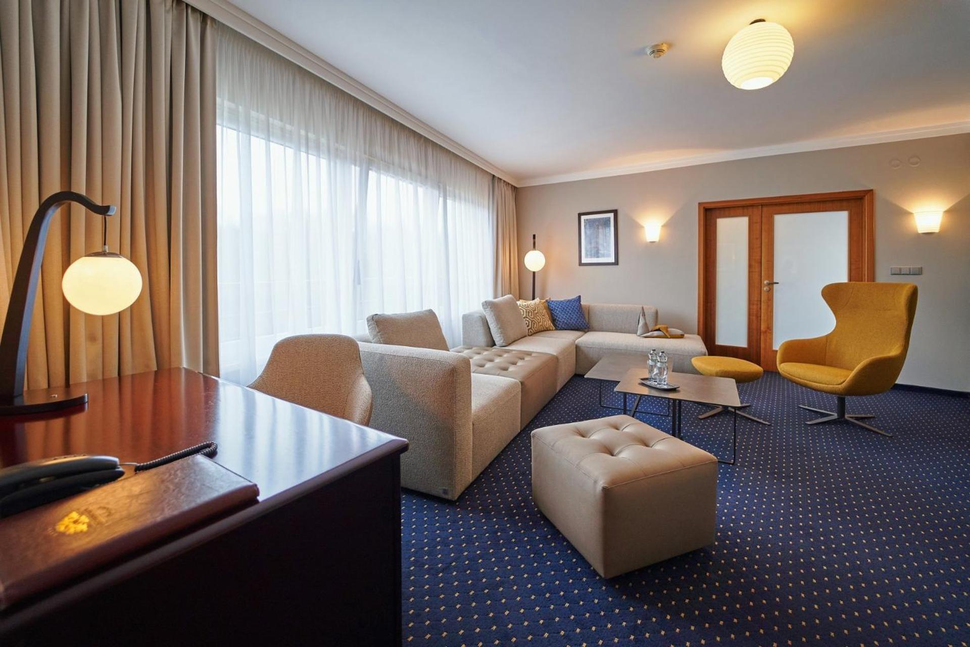 Deluxe Suite photo 2