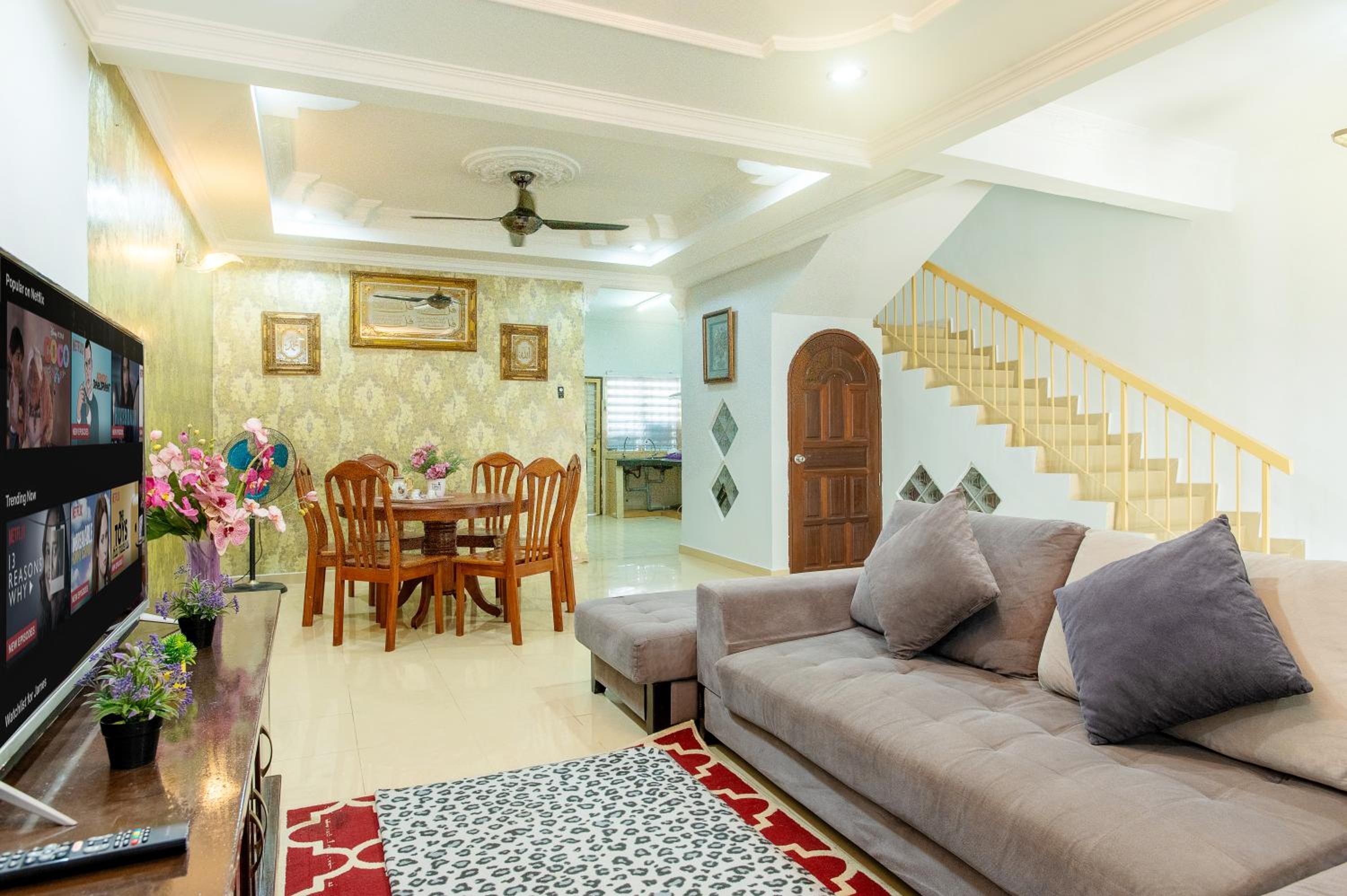 Four-Bedroom House photo 1