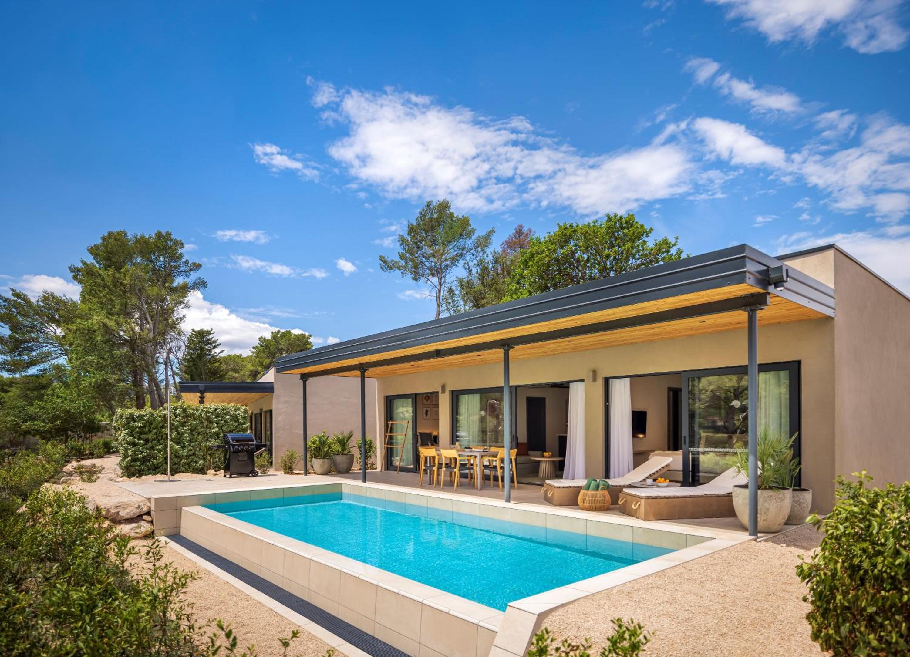 Villa for 4+2 with private pool photo 2