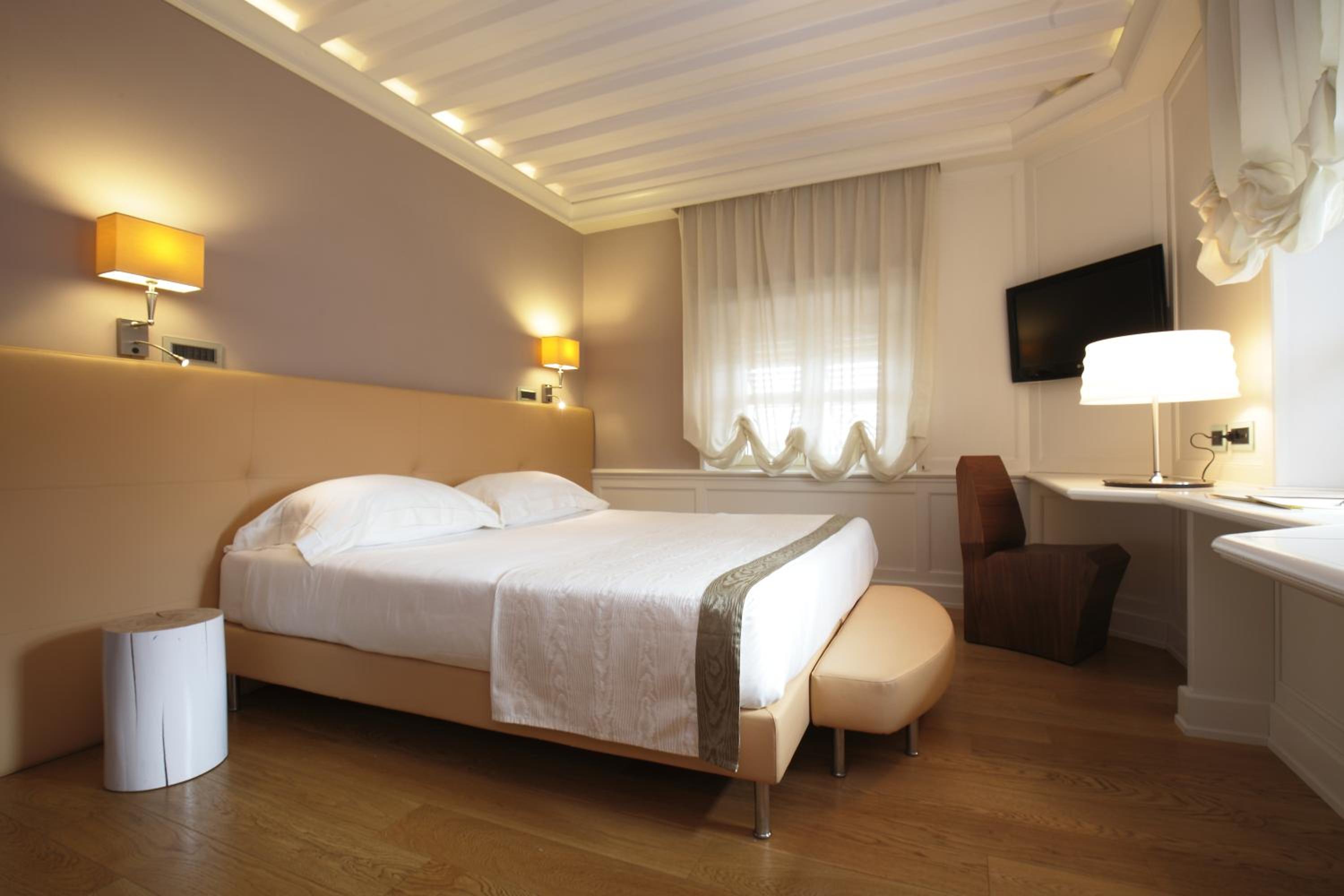  Deluxe Double Room  - Photo 8