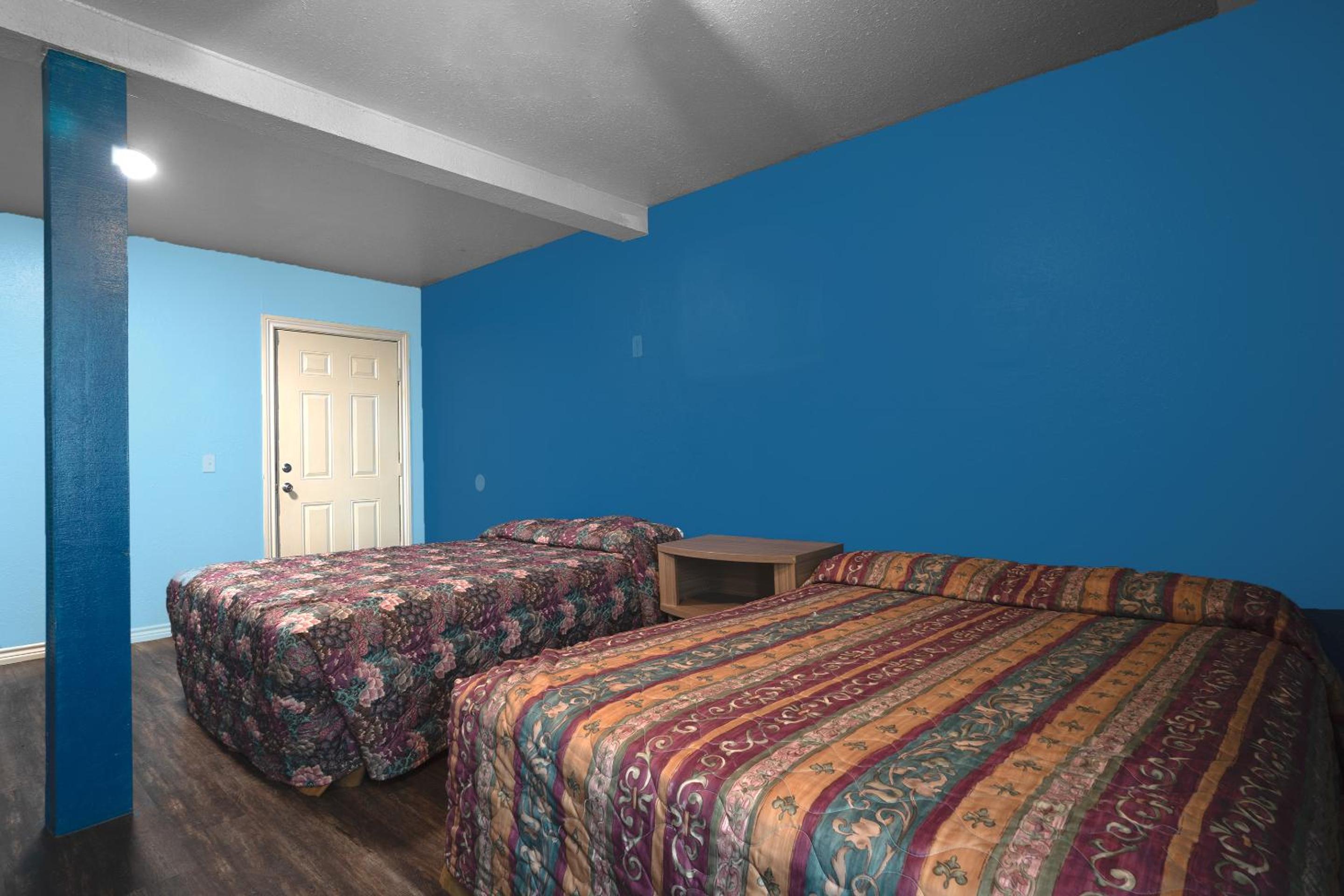 2 Full Bed - Photo 4
