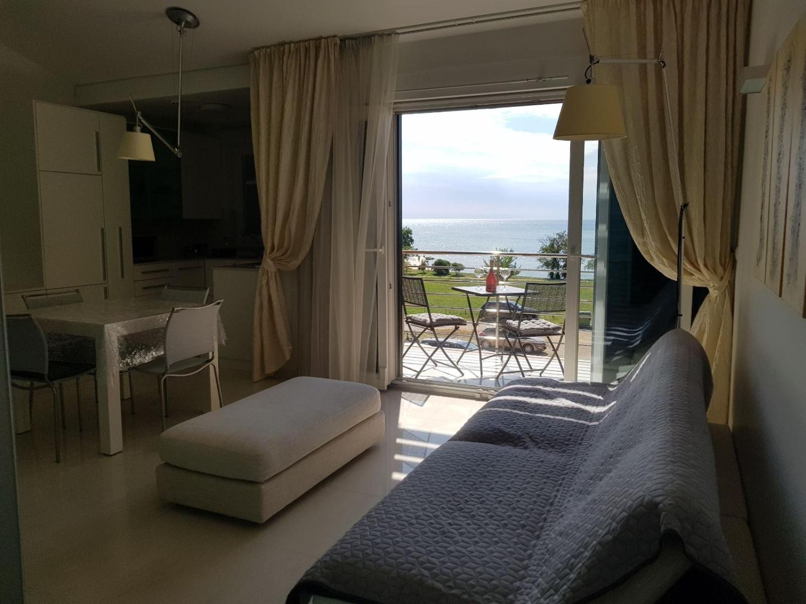 Apartment with Sea View photo 2