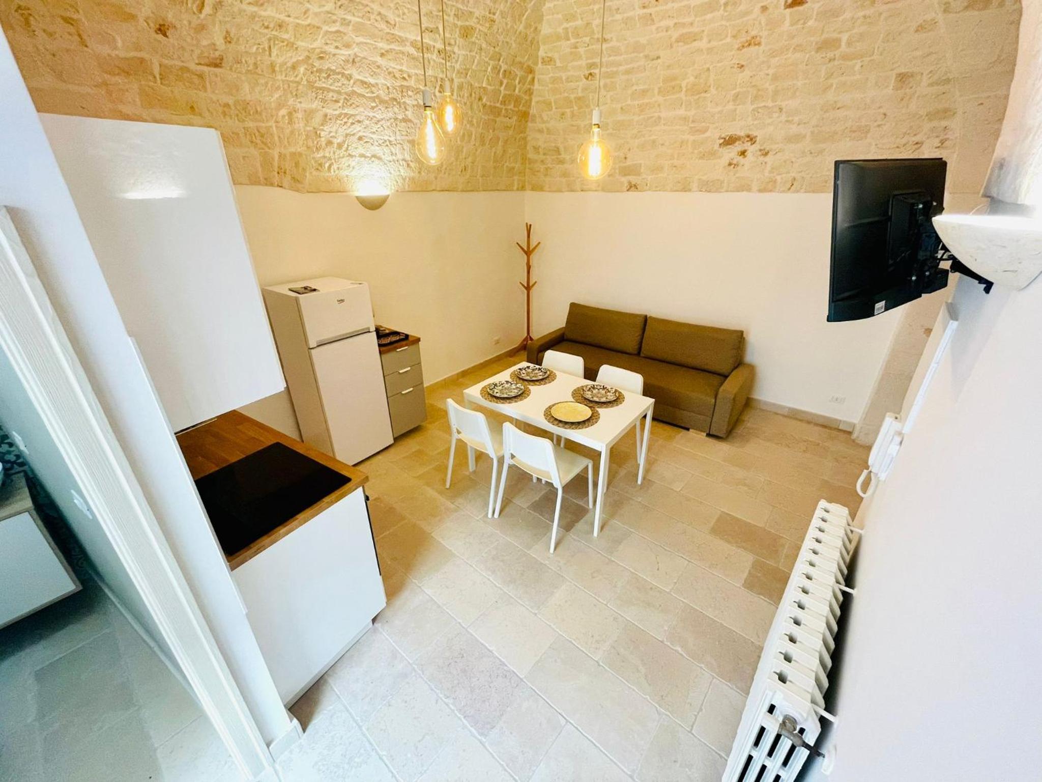 One-Bedroom House photo 1