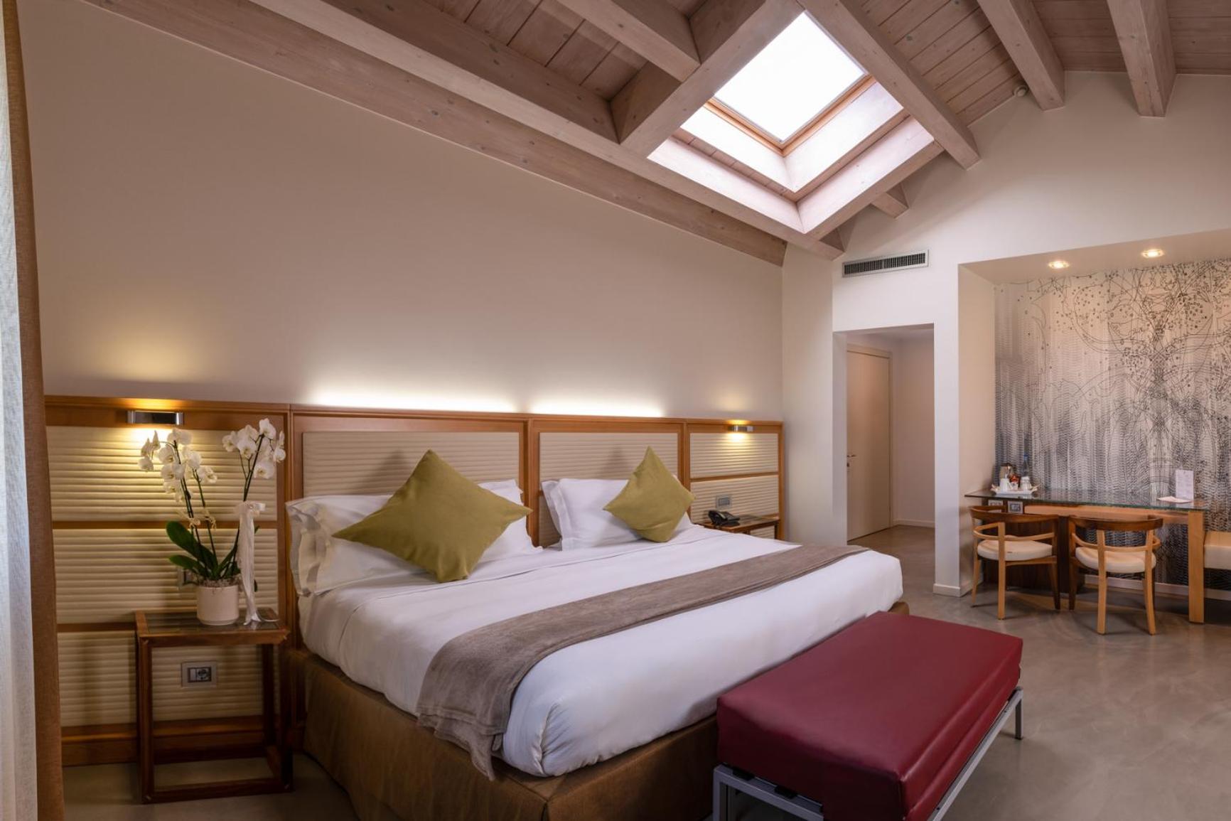 Junior Suite - Photo 6