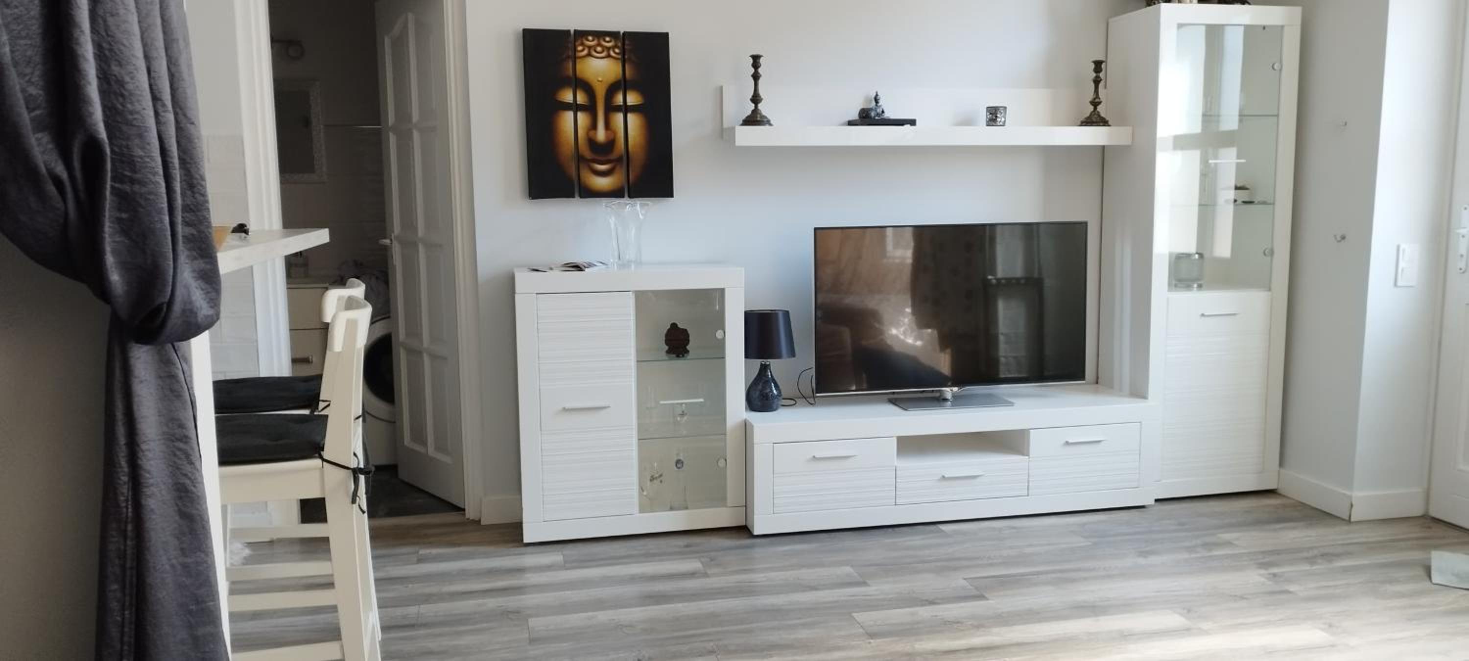 One-Bedroom Apartment - Photo 11