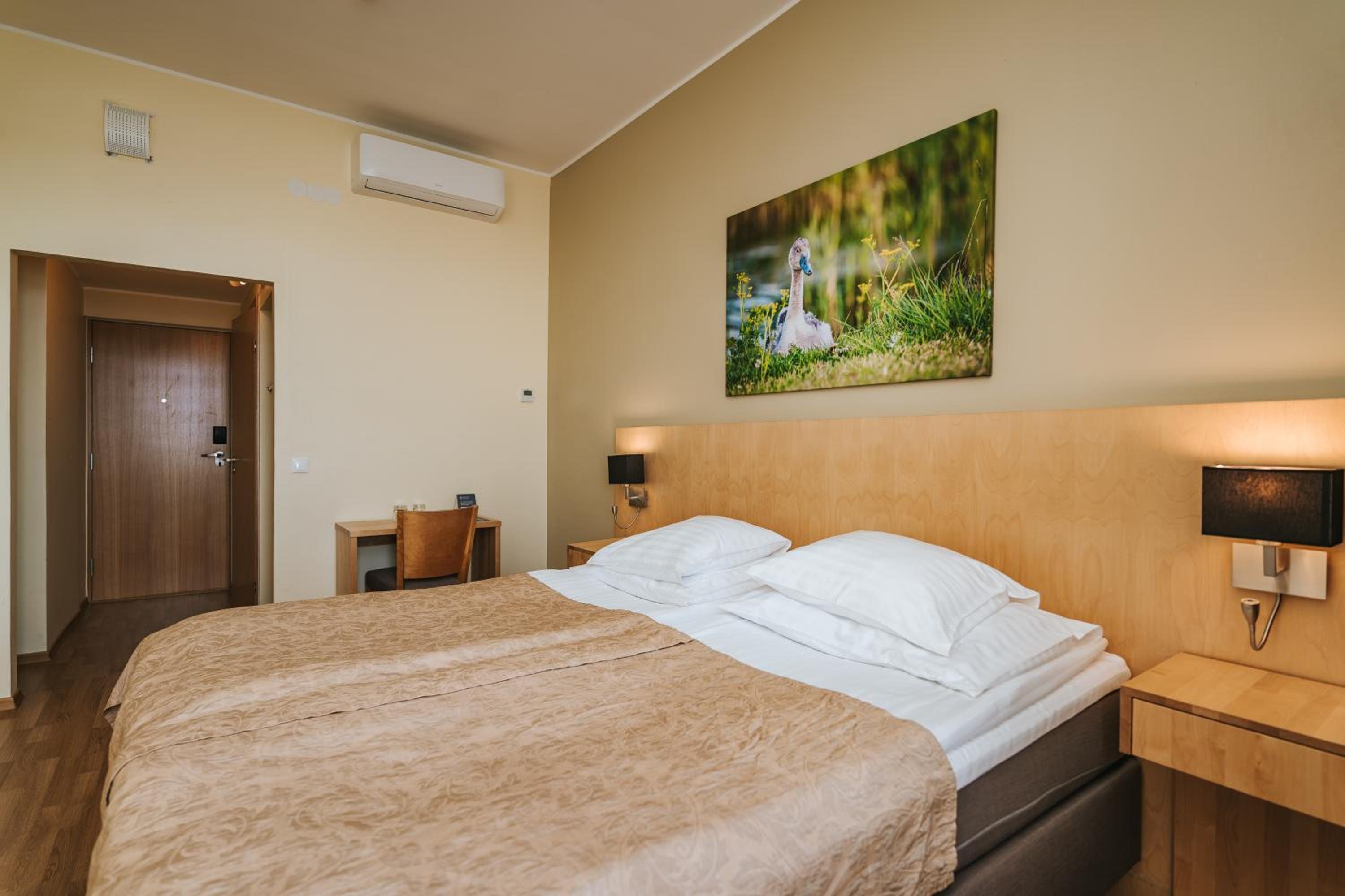 Economy Double or Twin Room photo 2