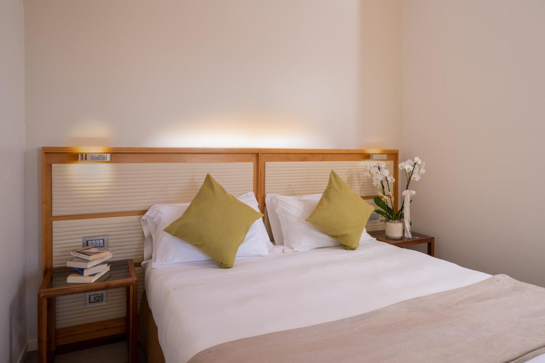 Superior Double Room - Photo 8
