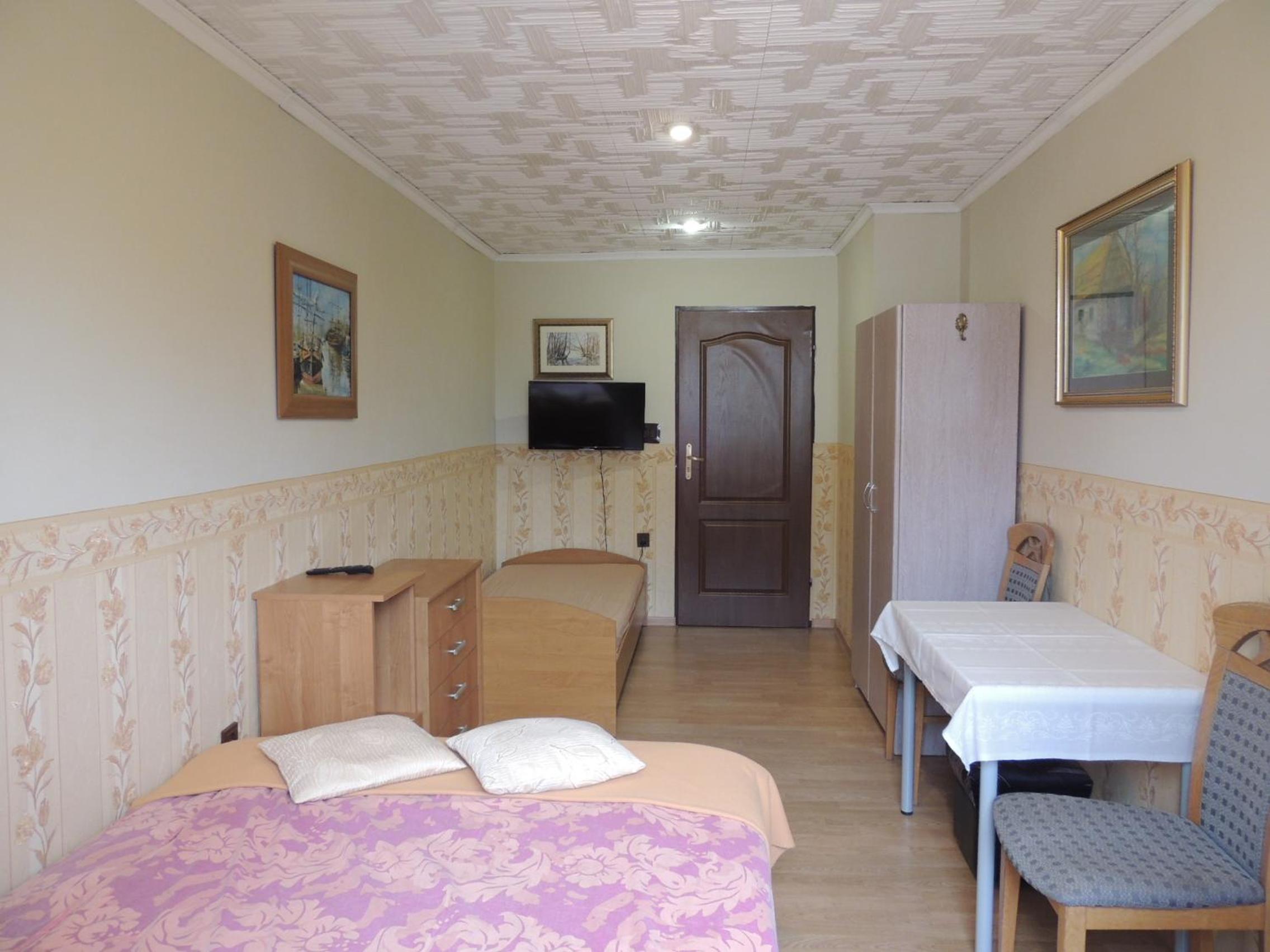 Triple Room with Private Bathroom photo 2