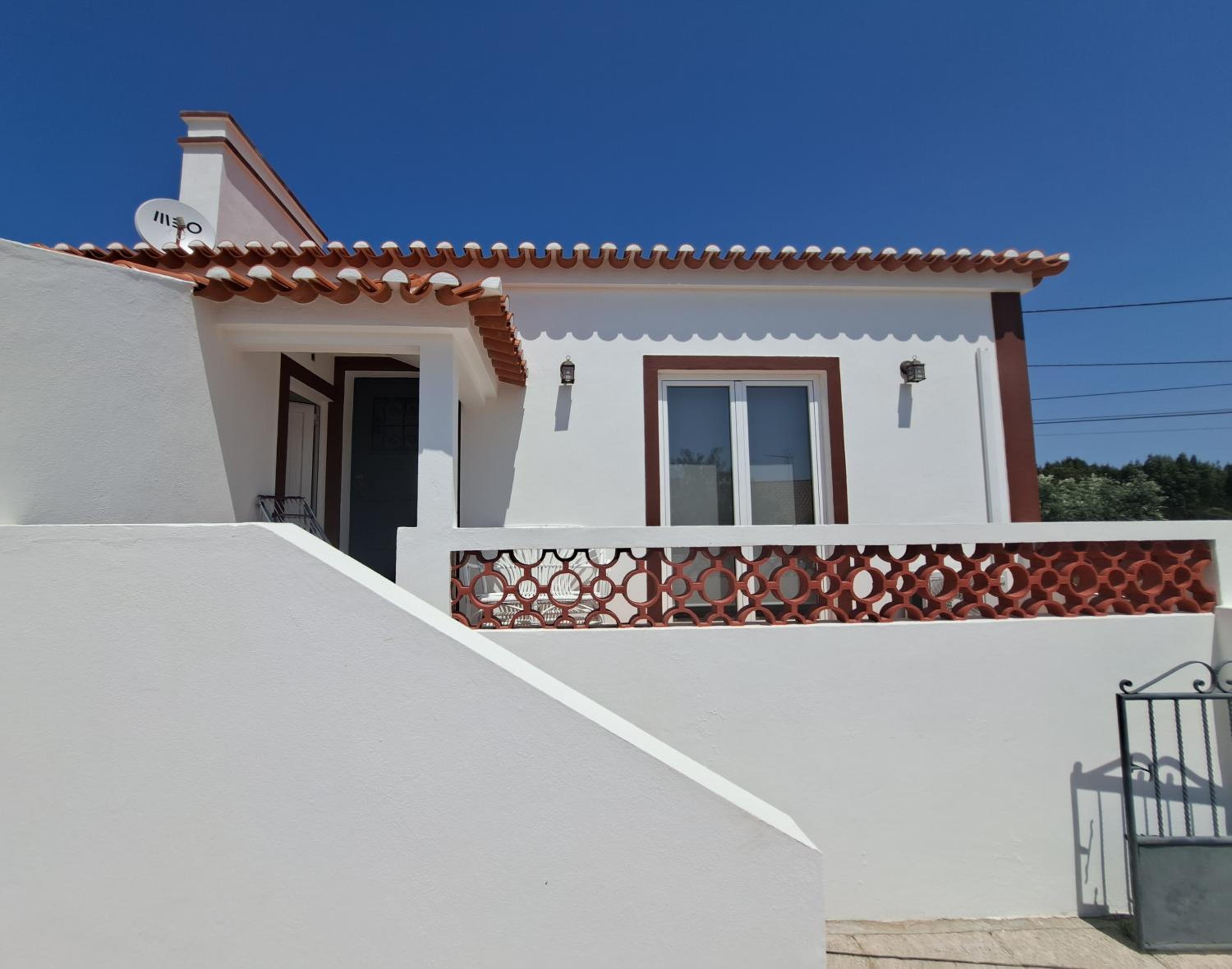 Two-Bedroom House photo 3