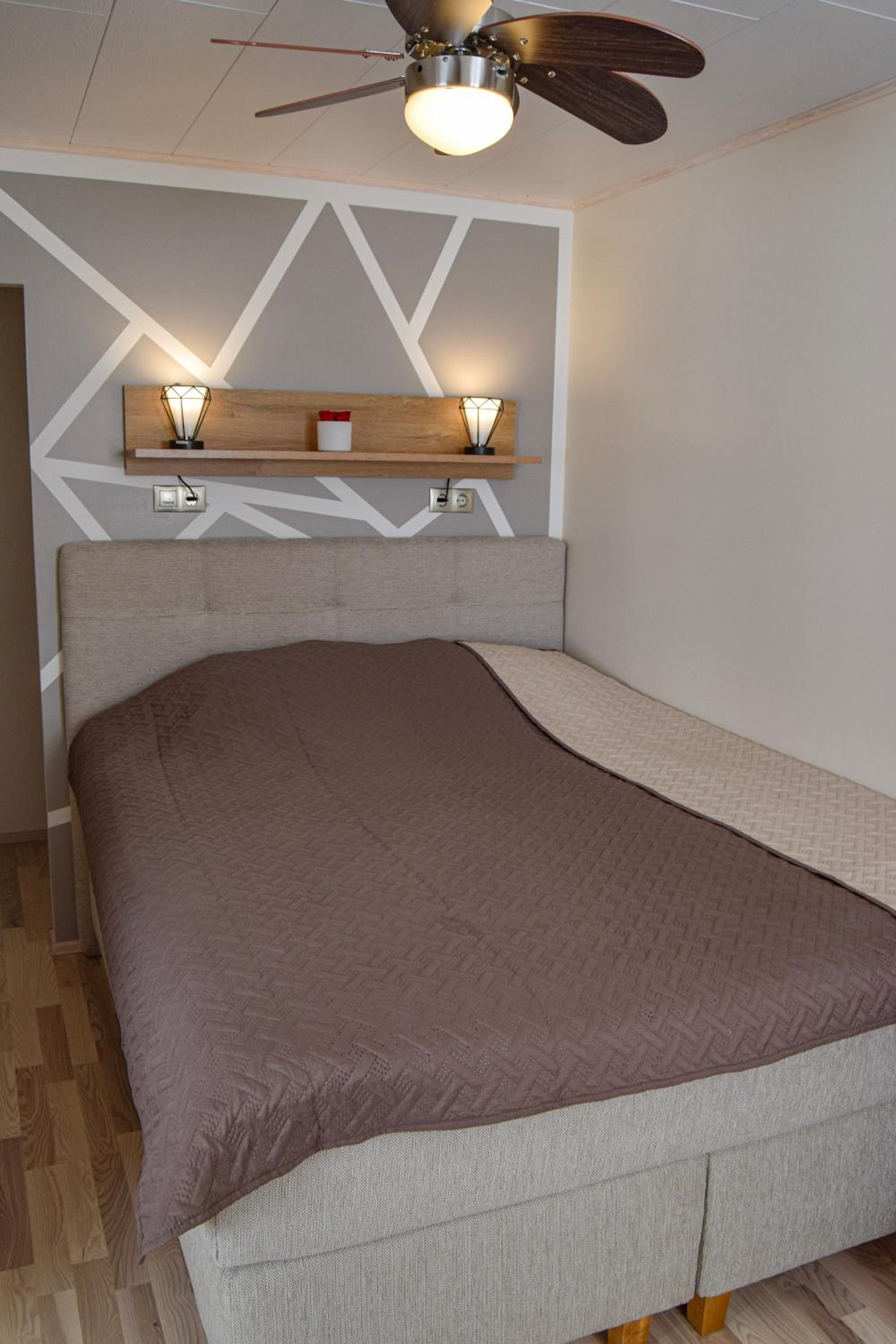 One-Bedroom Apartment - Photo 23