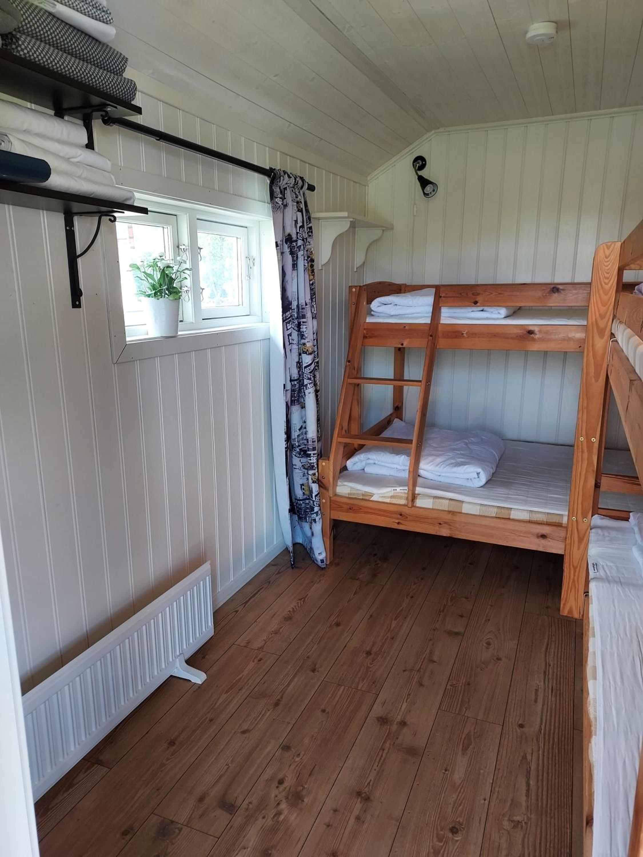 Cottage - Photo 1