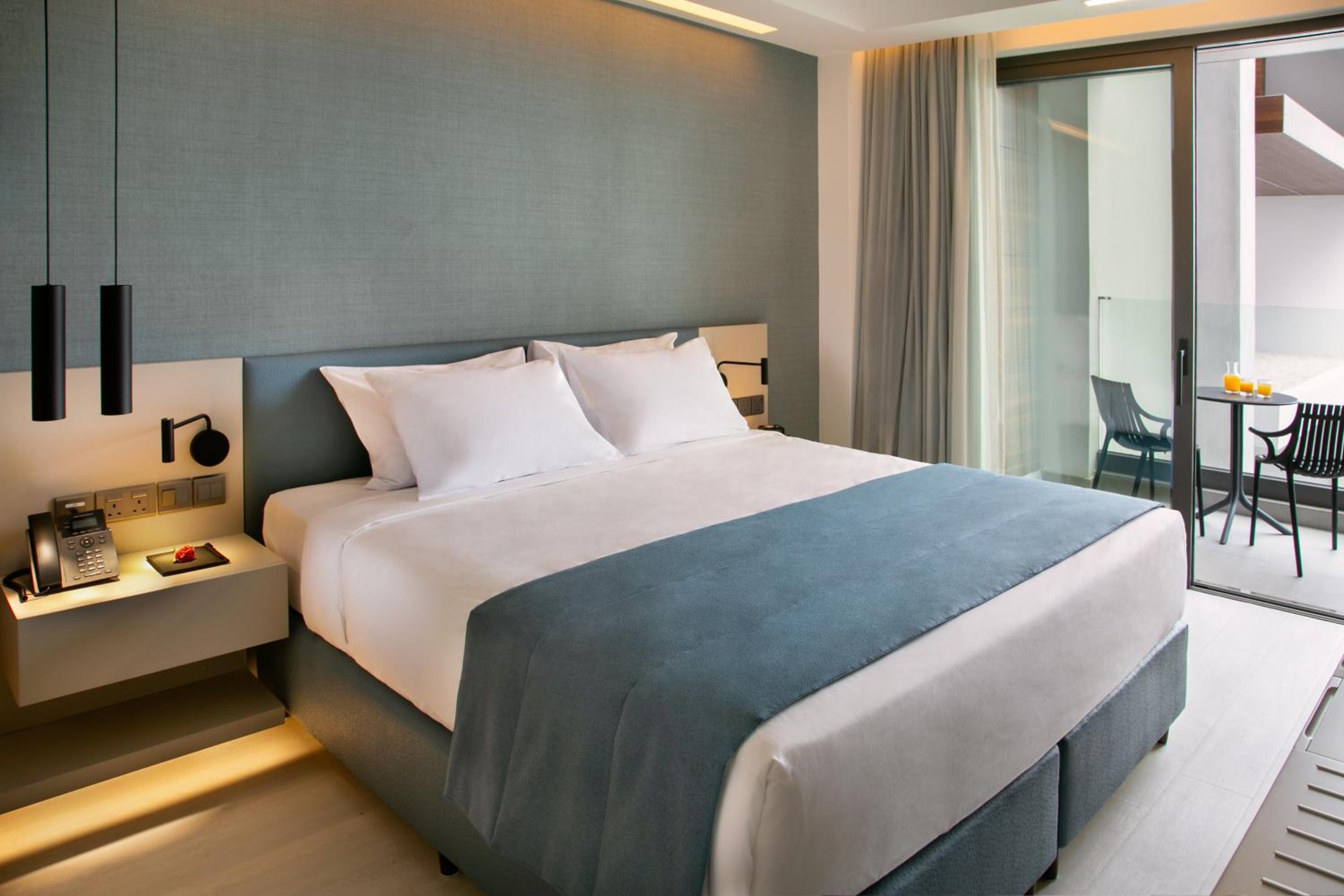 Standard Double Room with Balcony photo 3