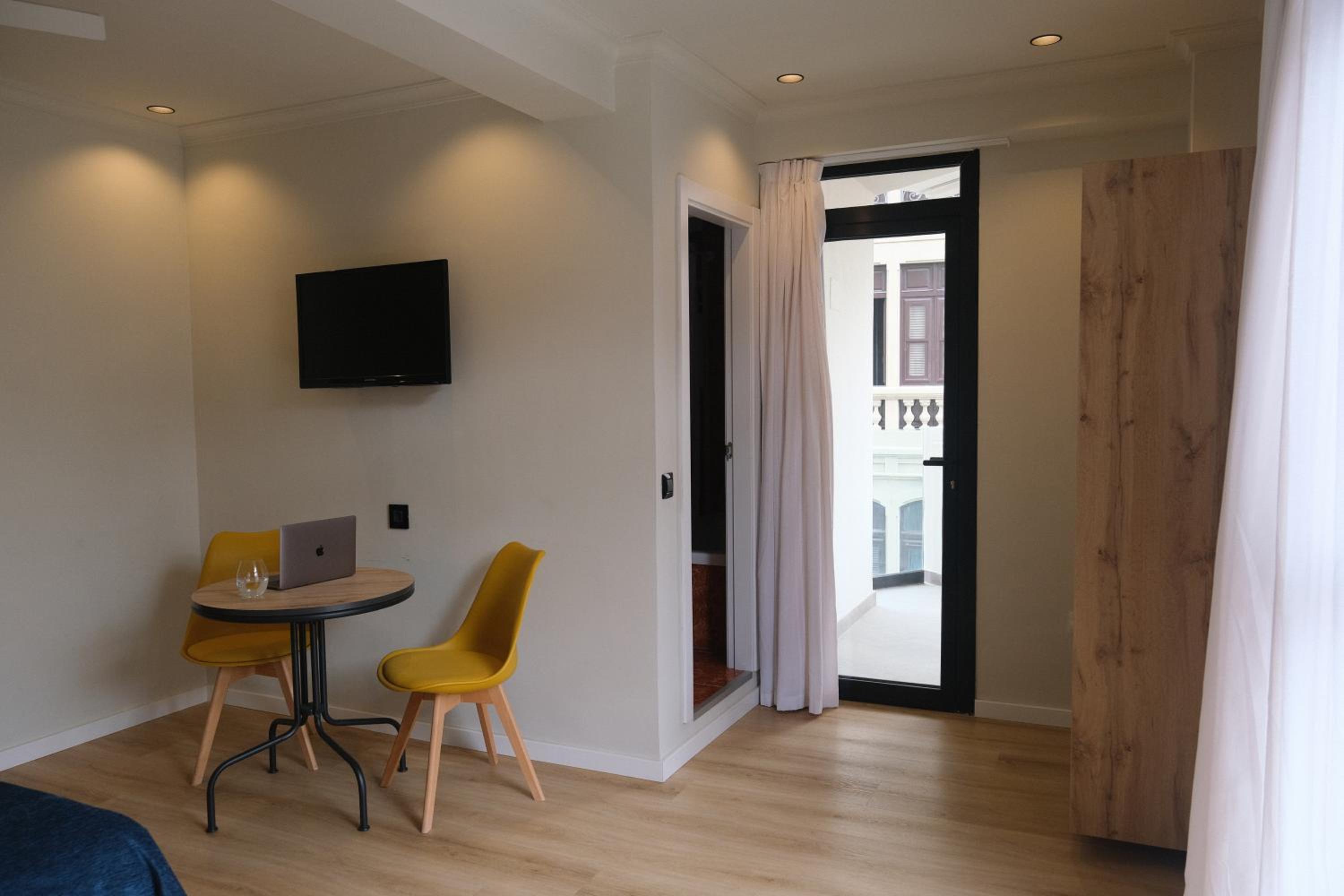 Exterior Double or Twin Room with Balcony