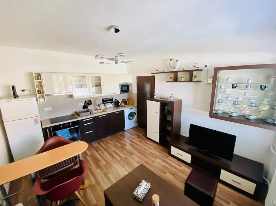 Apartment - Ground Floor photo 1