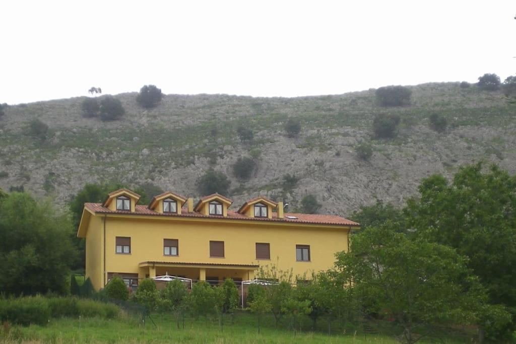Four-Bedroom House photo 2