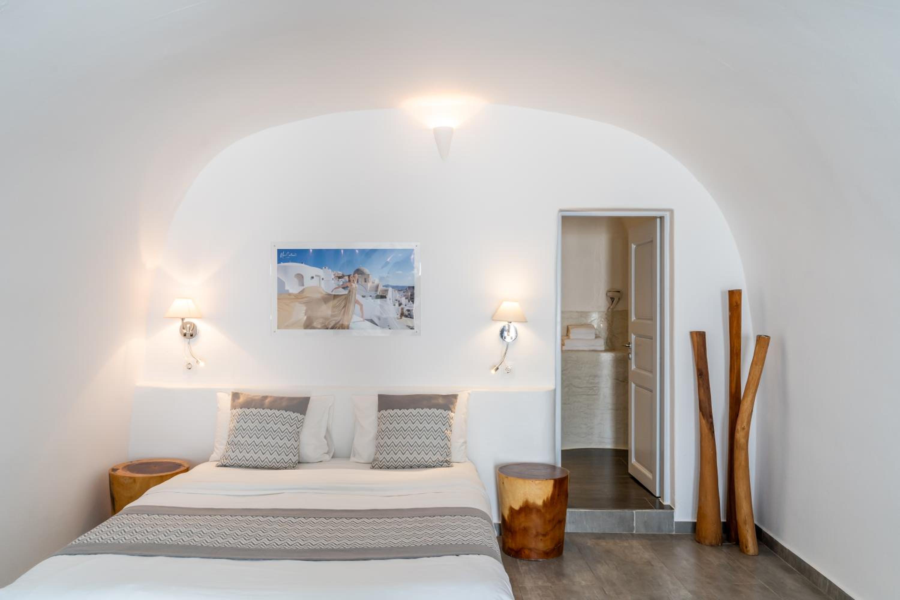 Cave Standard Studio with Caldera & Sea View photo 3