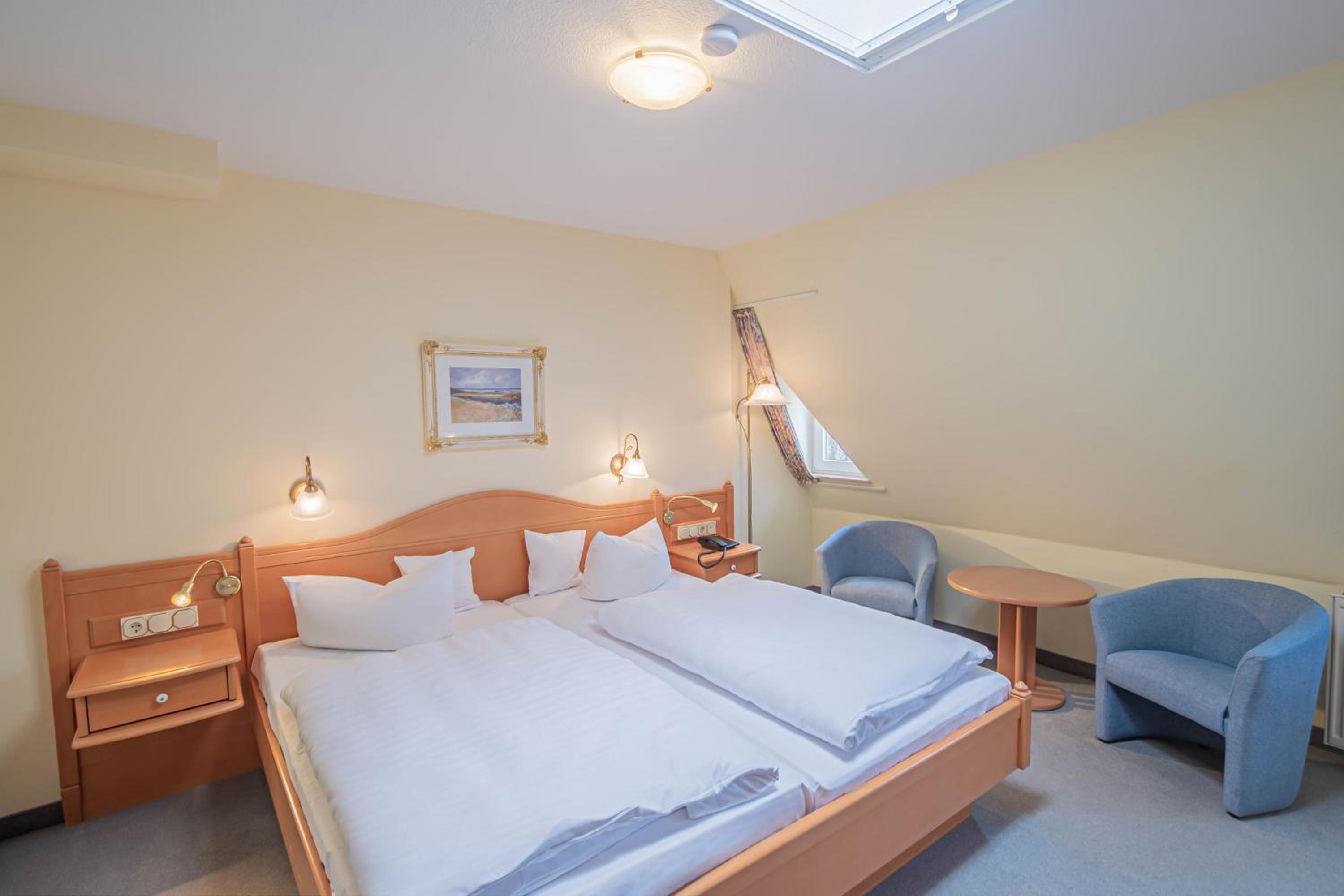 Double Room - Photo 5