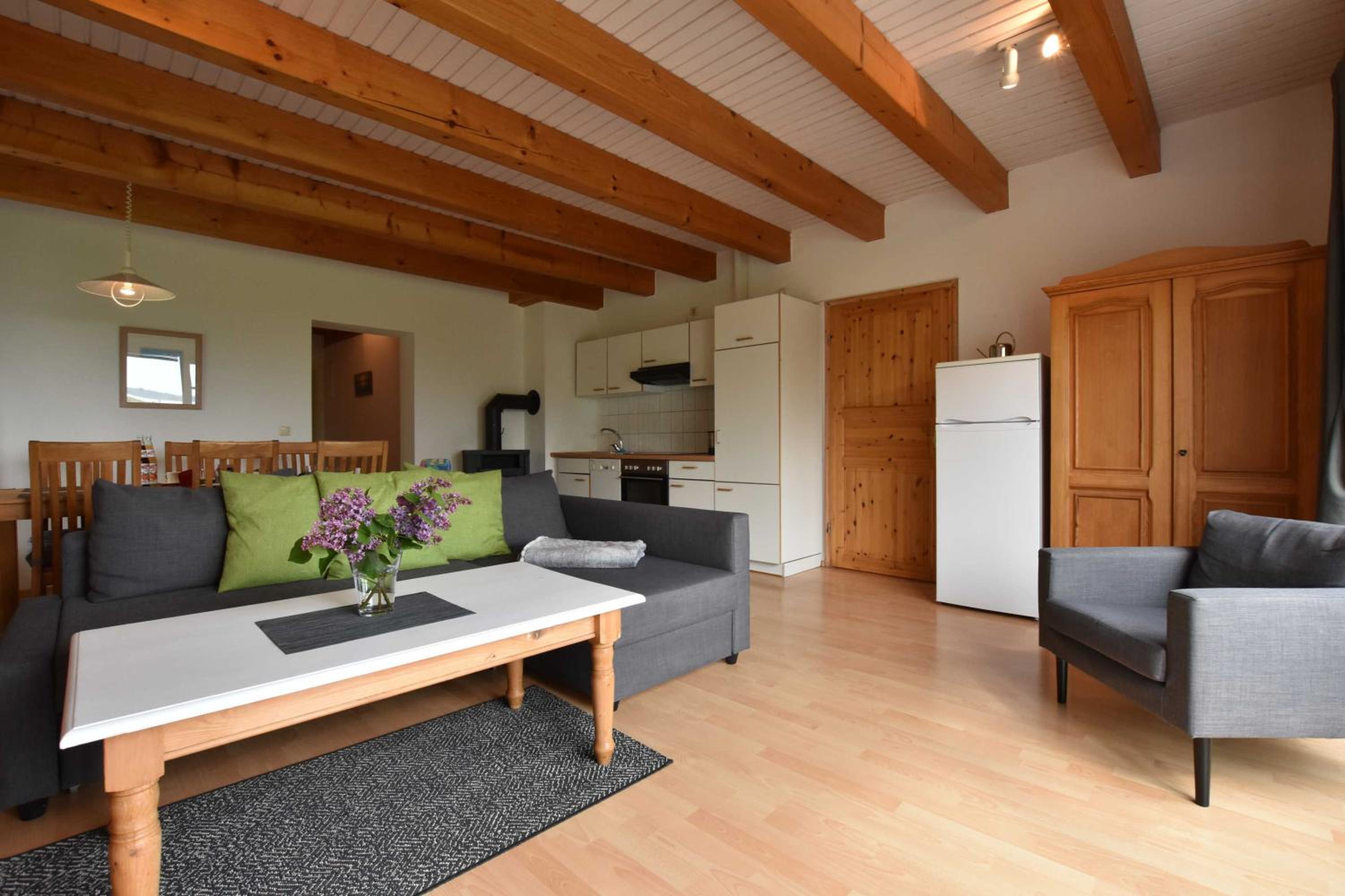 Two-Bedroom Apartment with Shower  photo 1
