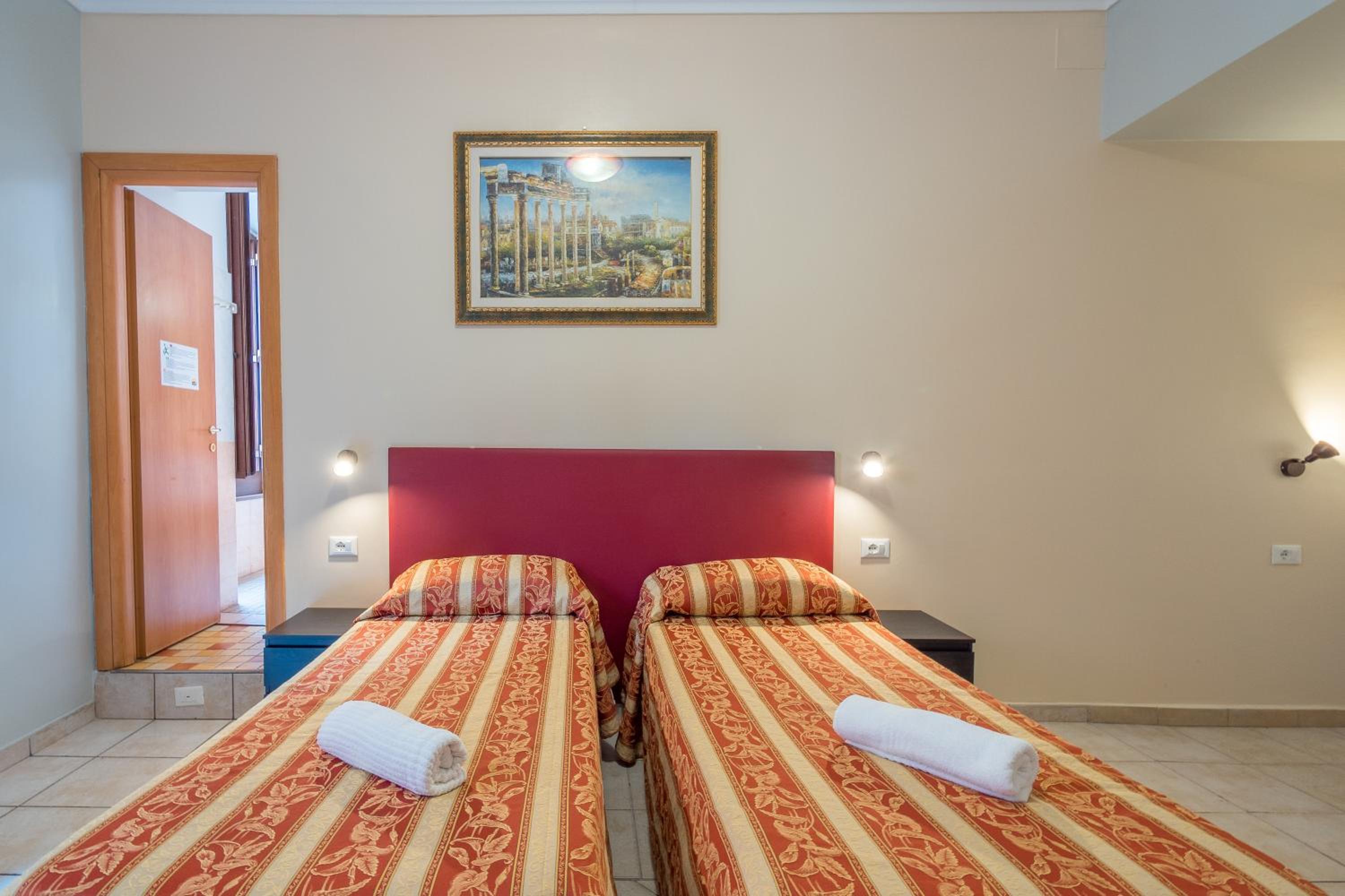Twin Room photo 1