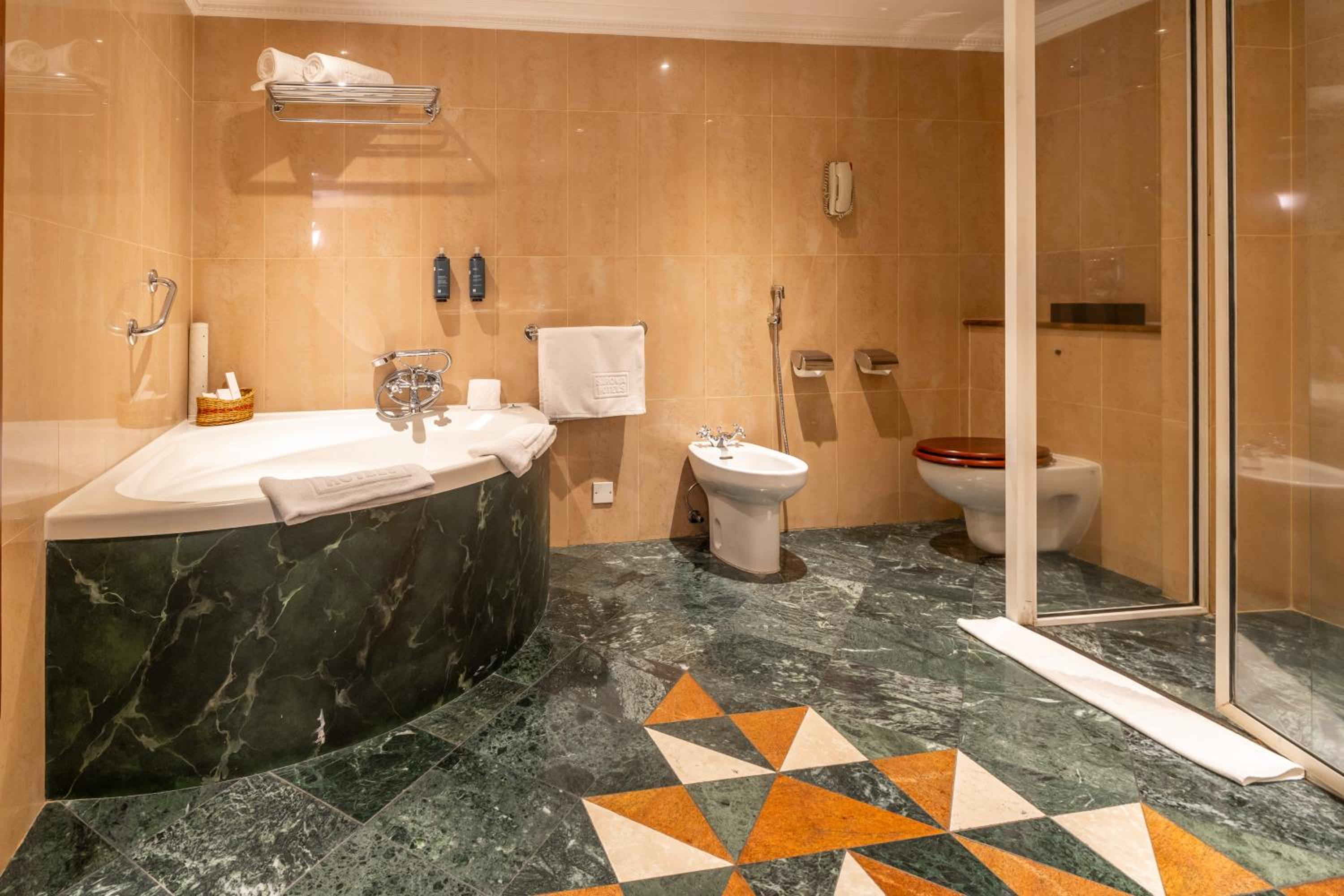 Heritage Suite - Photo 7