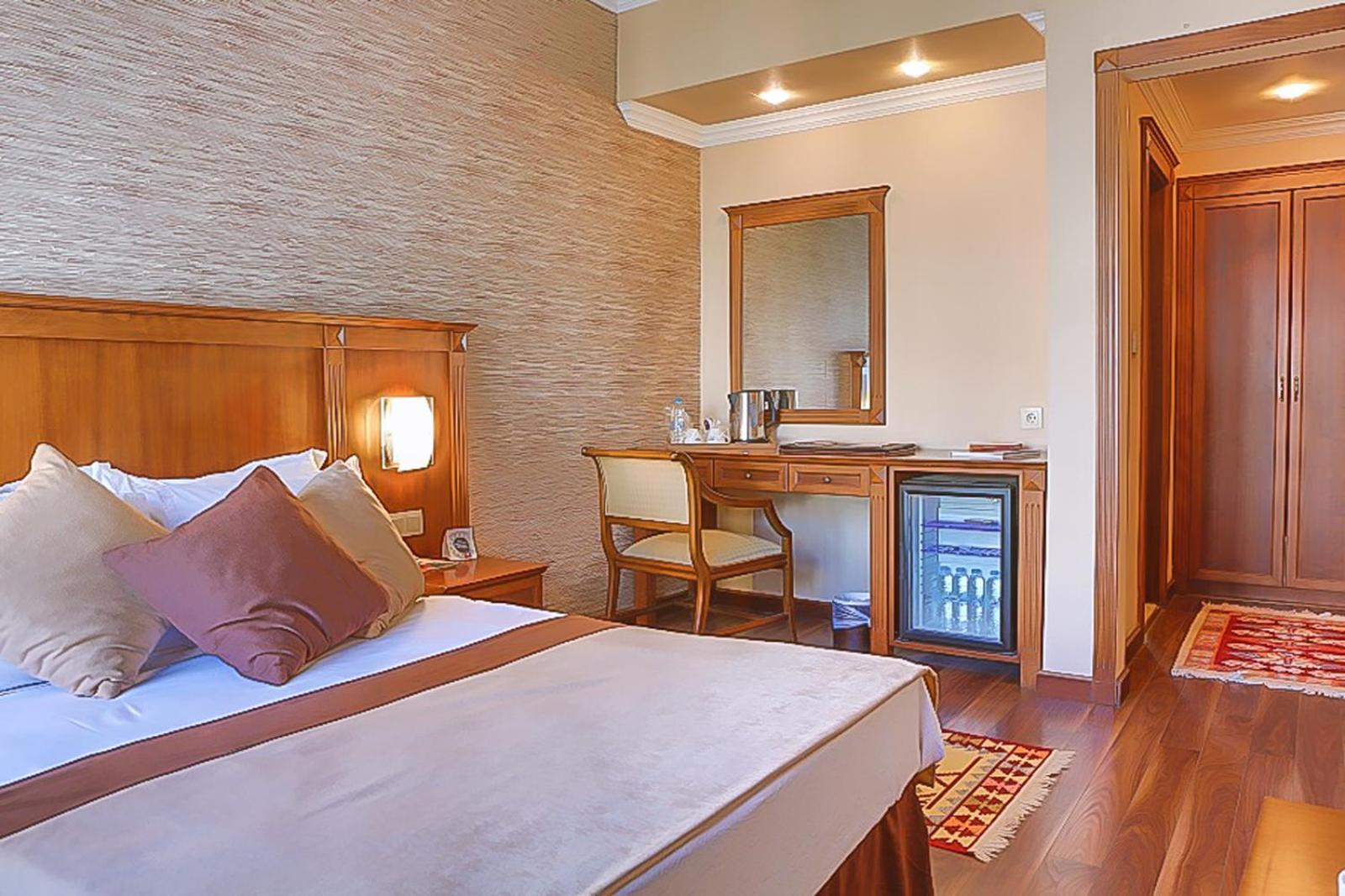 Standard Double Room - Photo 3