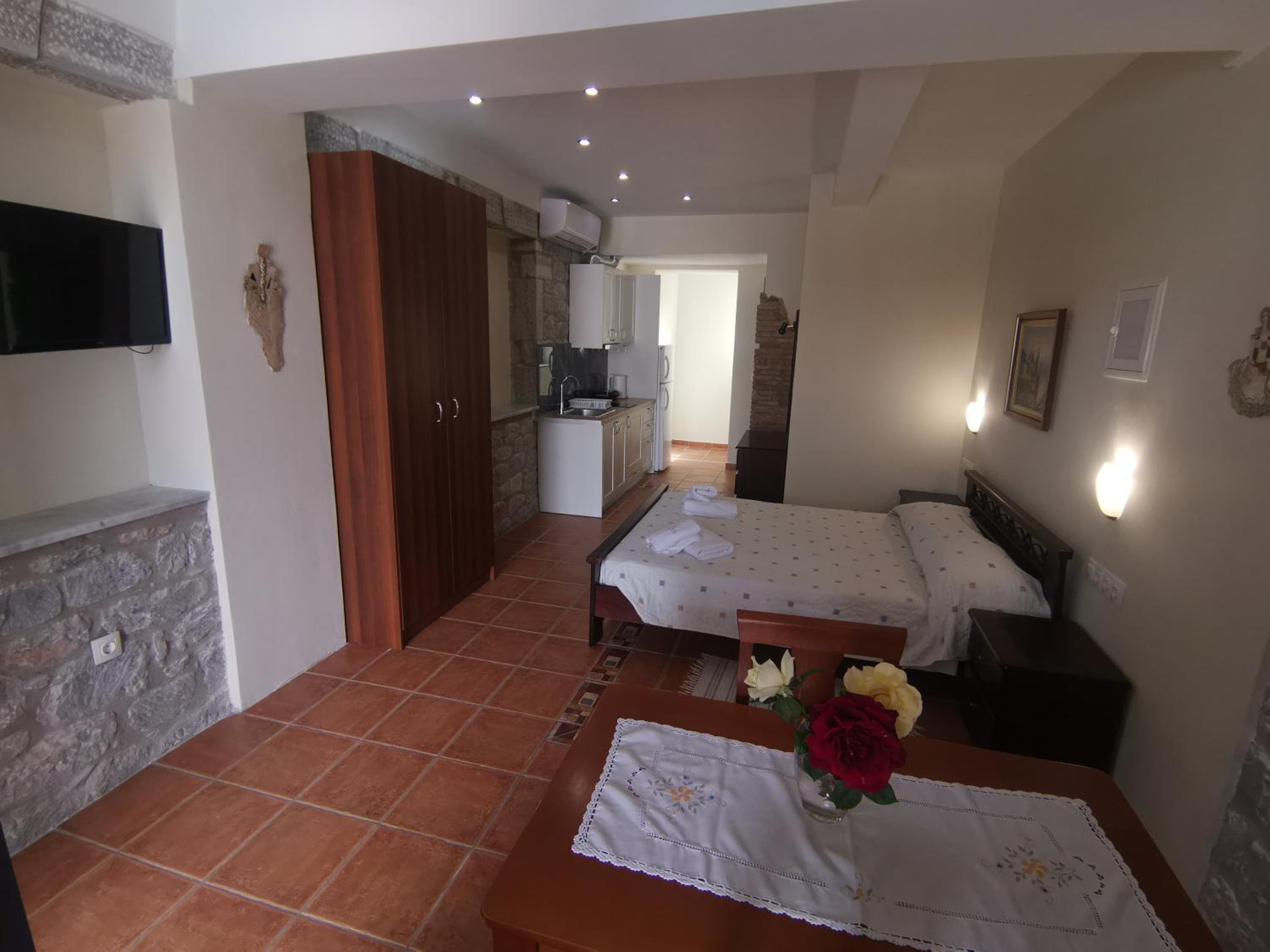 Double Room With Pool View photo 1