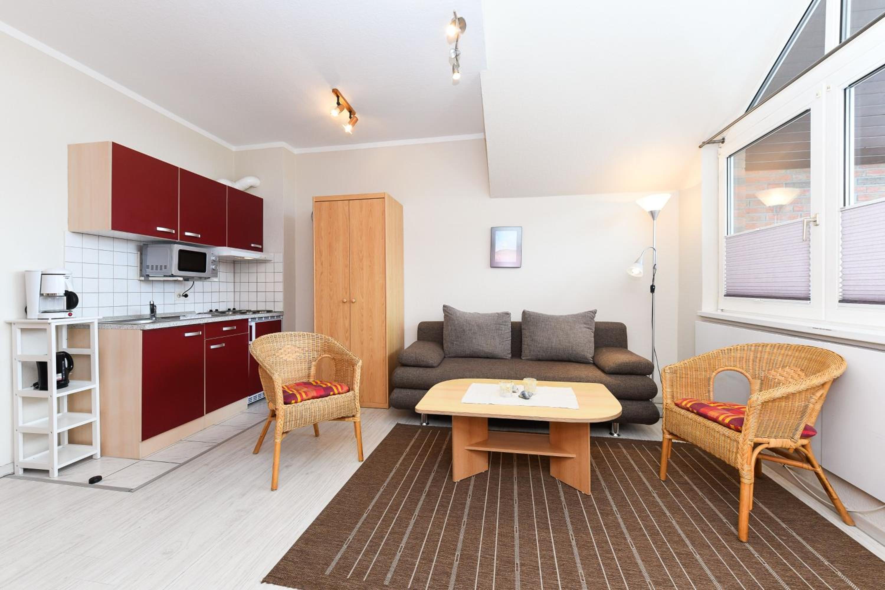 One-Bedroom Apartment with Balcony photo 1