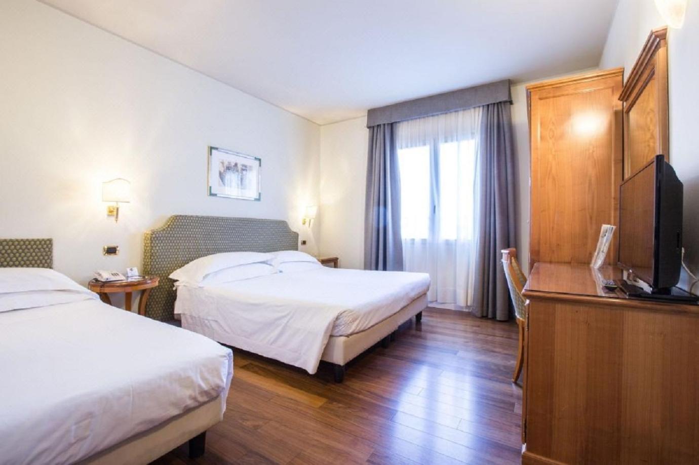 Relax in comfort in this spacious hotel retreat.