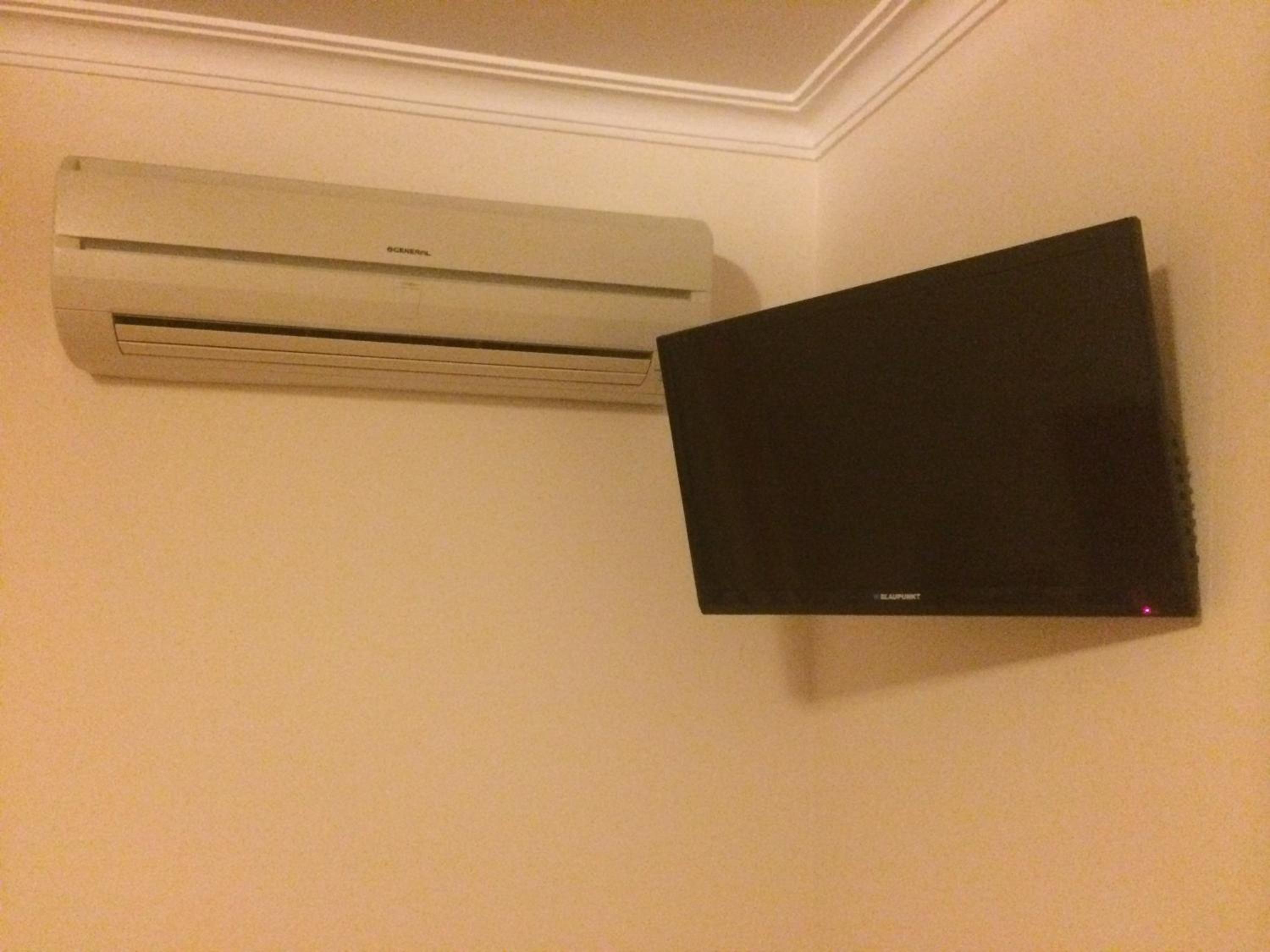 Double or Twin Room photo 3