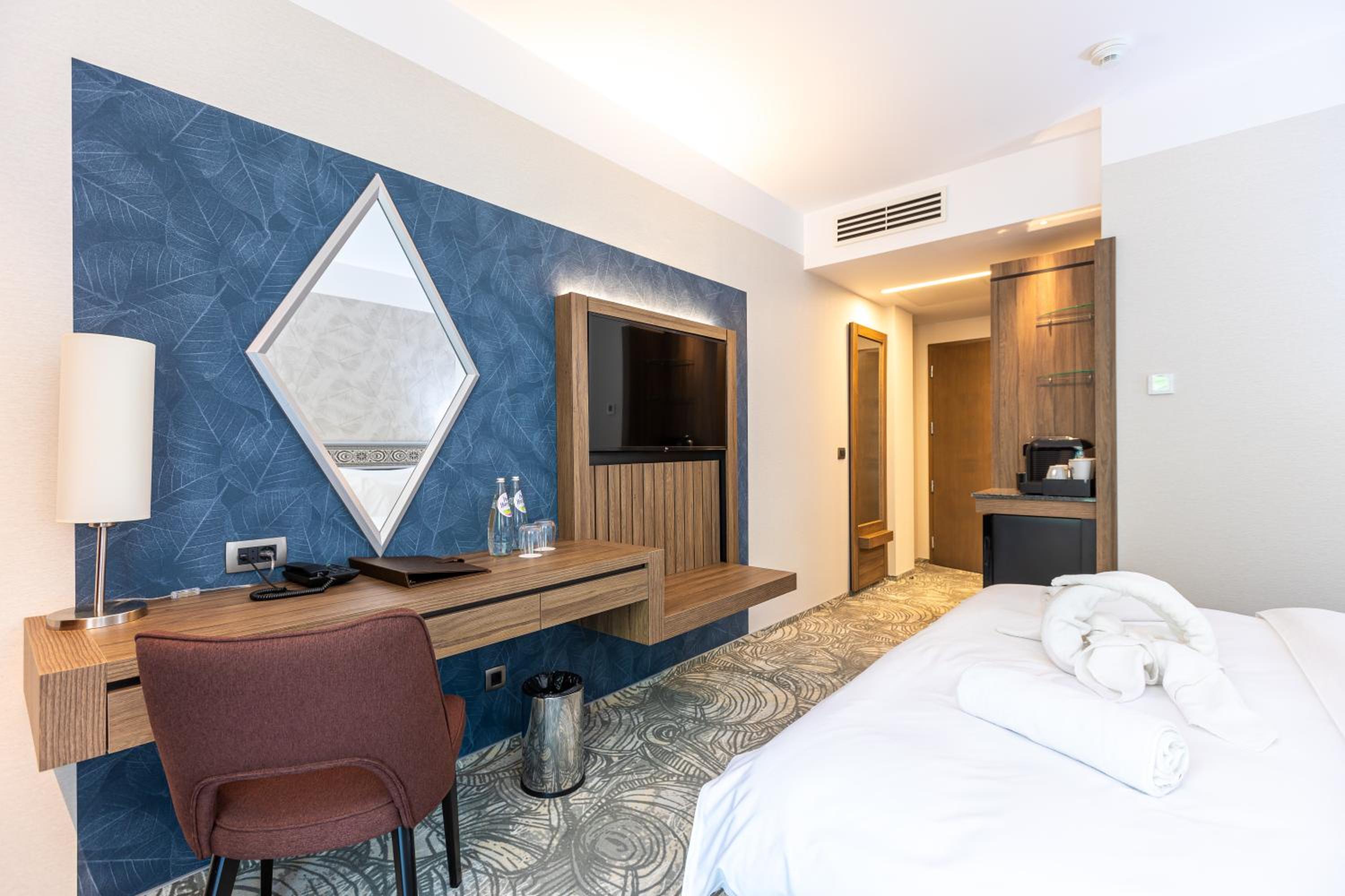 Double or Twin Room photo 2