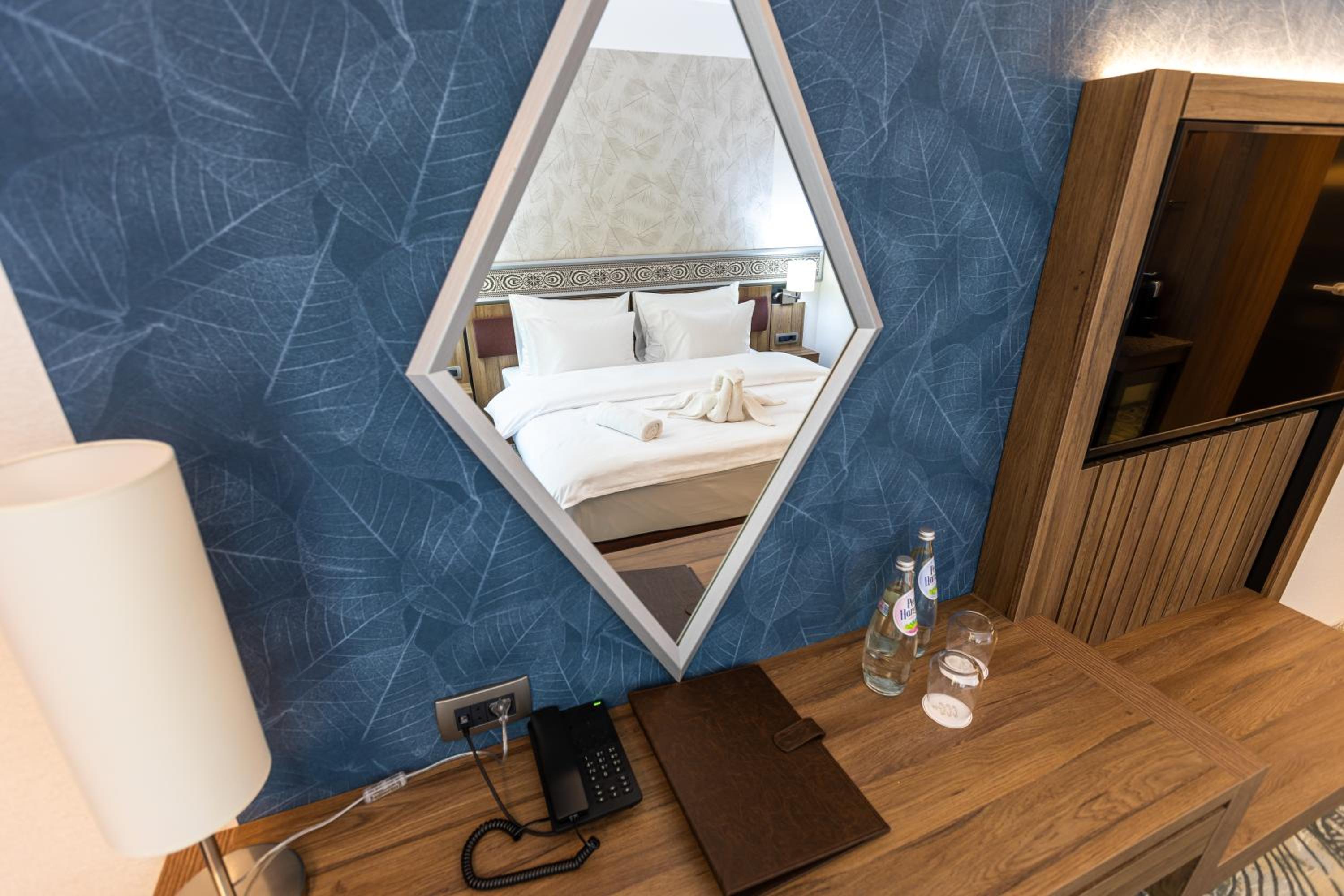 Standard Double Room - Photo 5