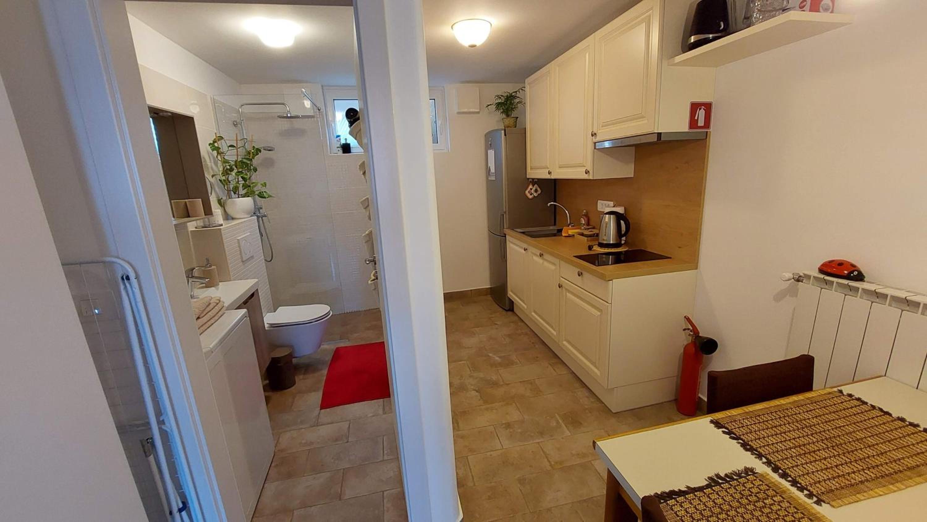 One-Bedroom Apartment - Non-Smoking - Photo 31