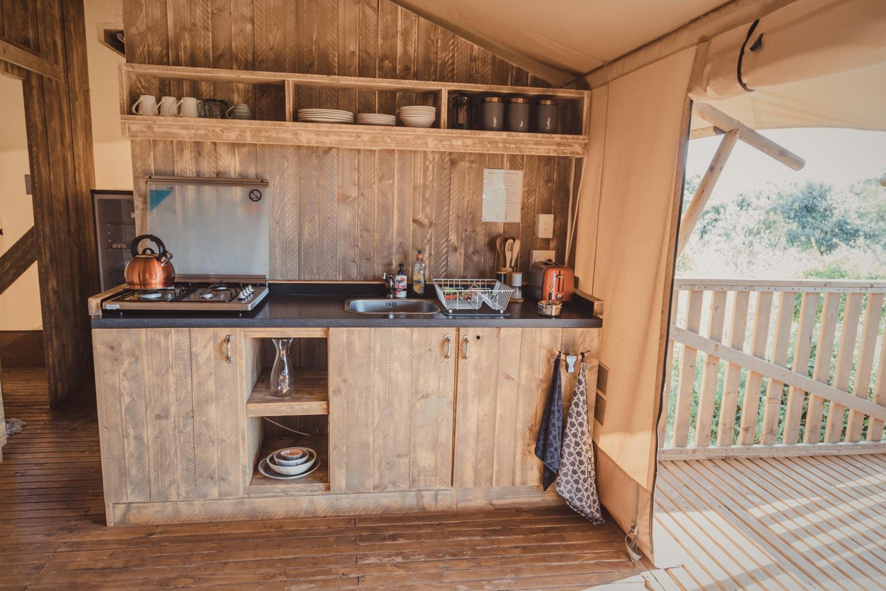 Luxury Tent - Photo 20