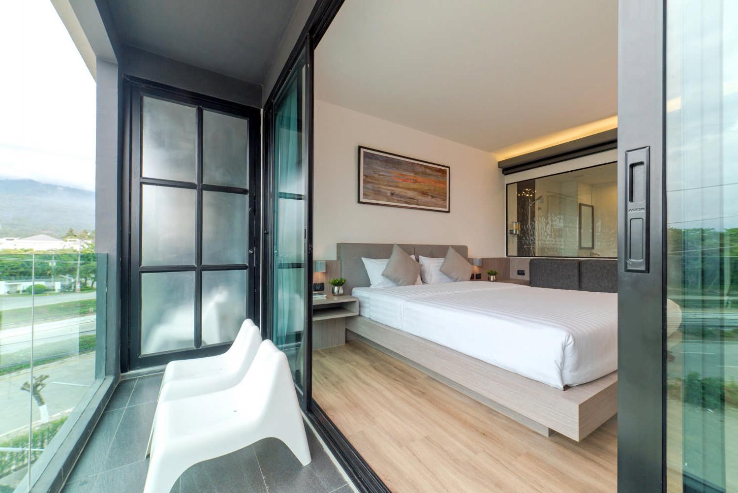 Deluxe Double Room with Balcony