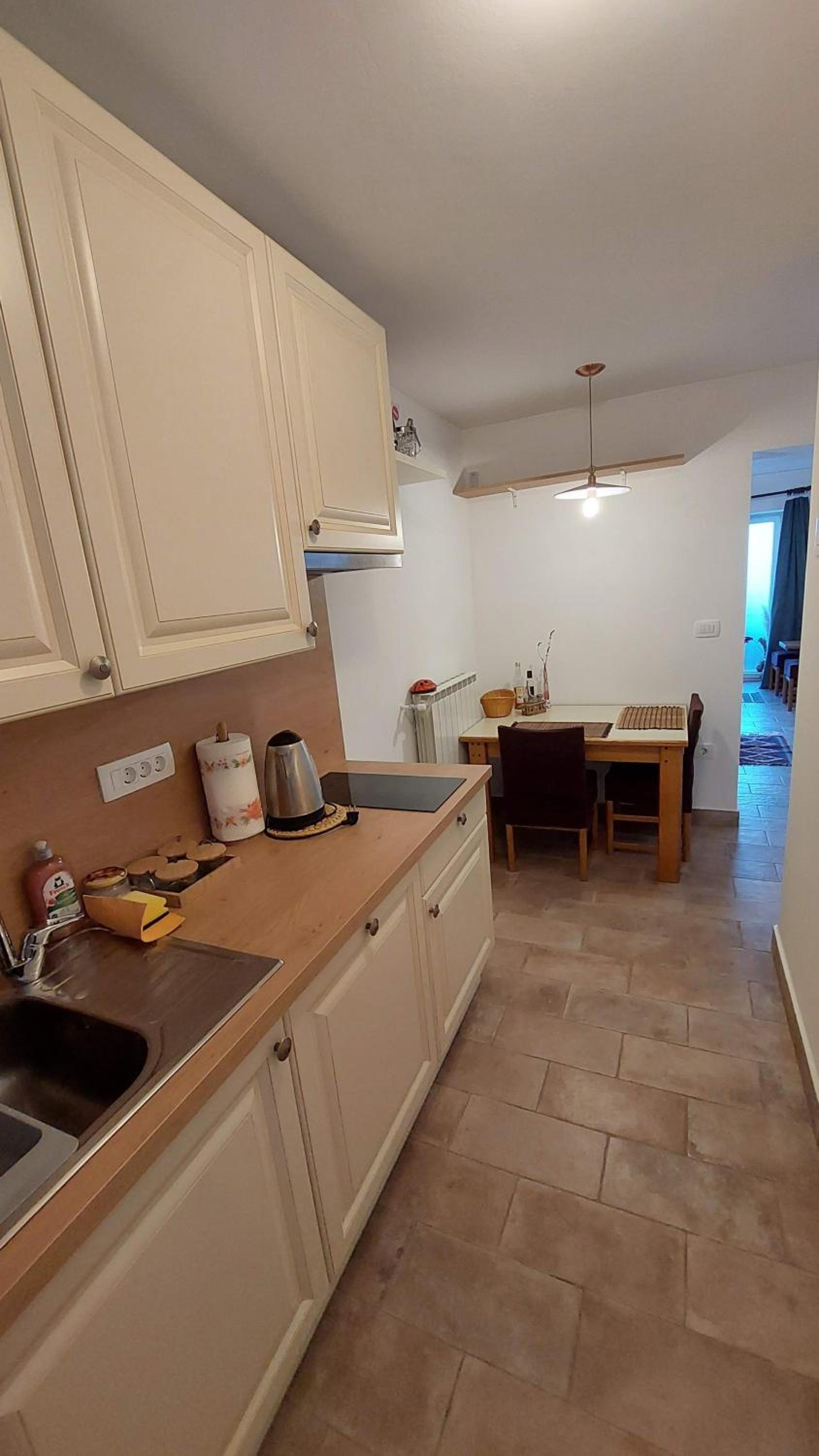 One-Bedroom Apartment - Non-Smoking - Photo 24