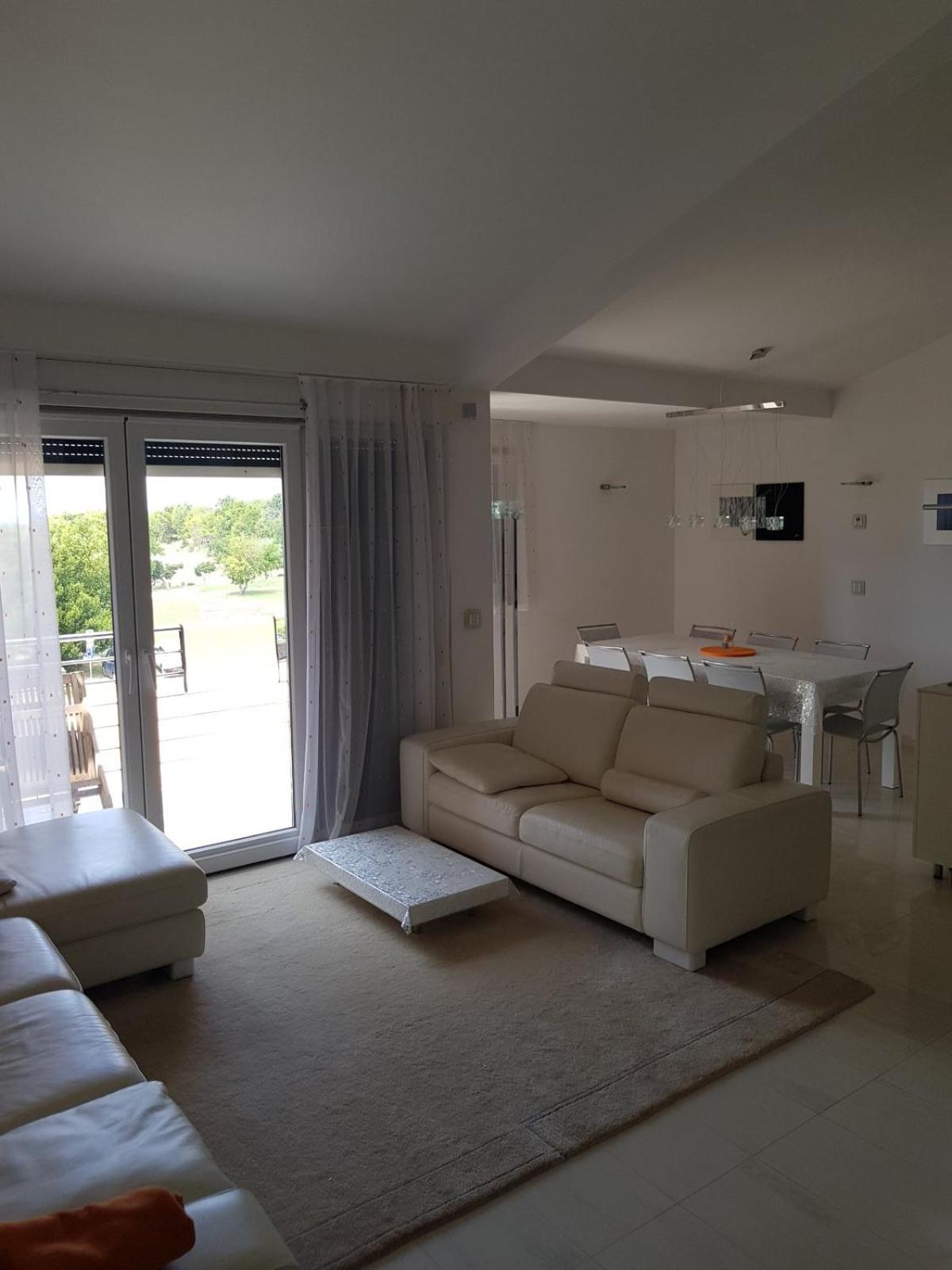 Apartment with Sea View photo 2