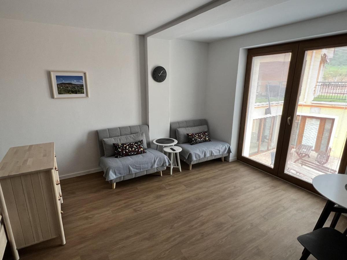 Apartment with Balcony photo 2