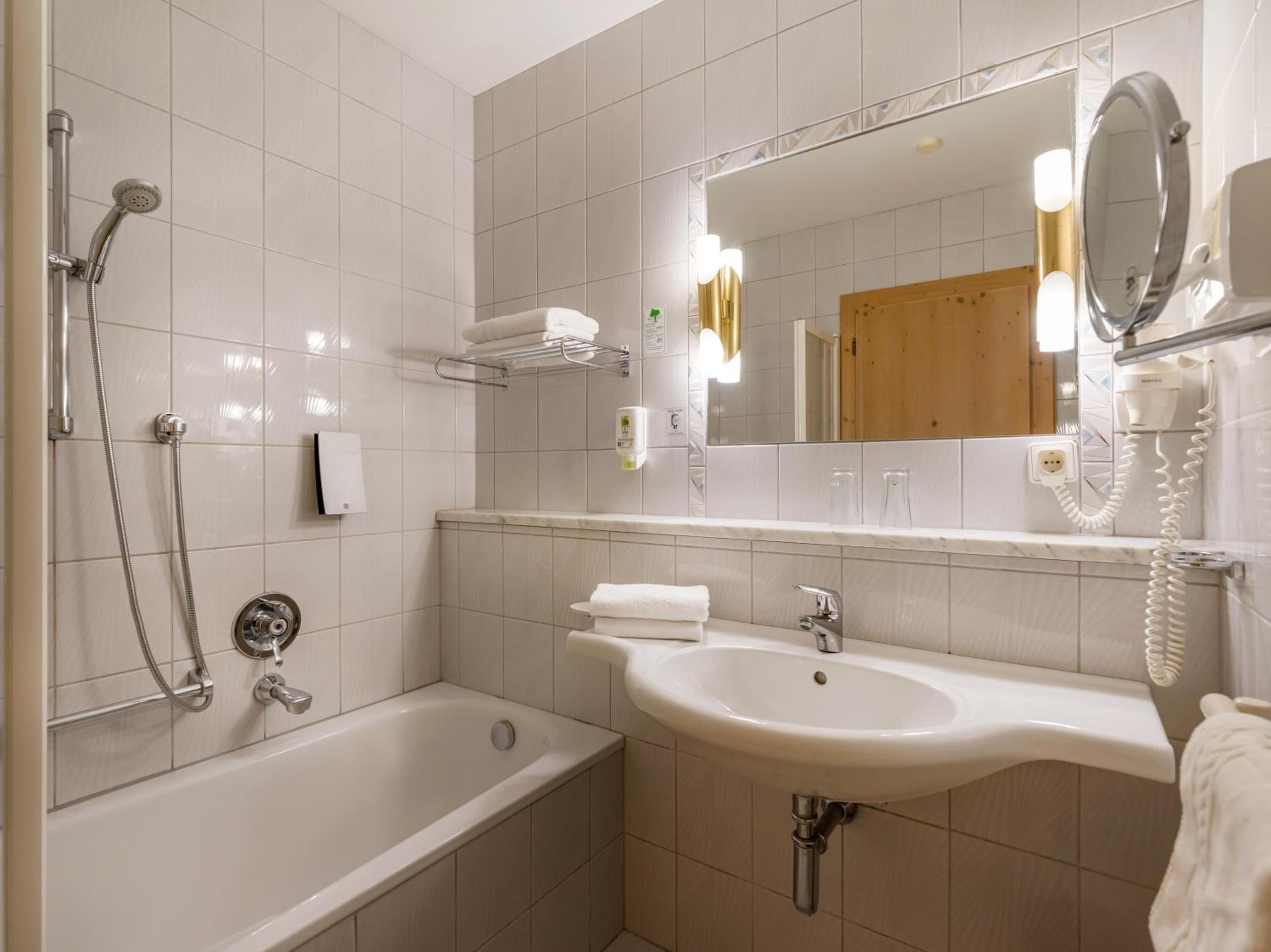 Single Room photo 2