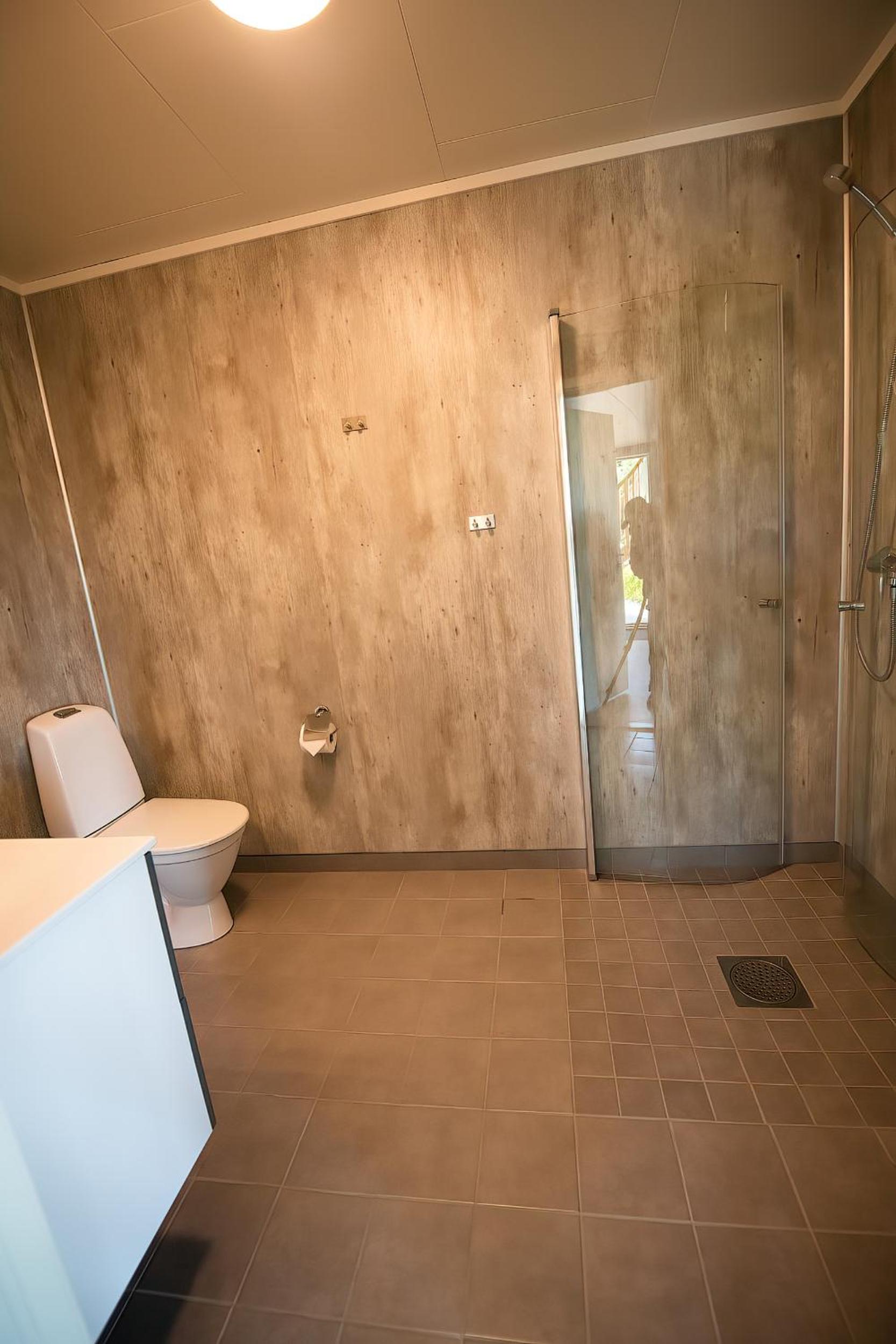 Two-Bedroom Apartment - Photo 16
