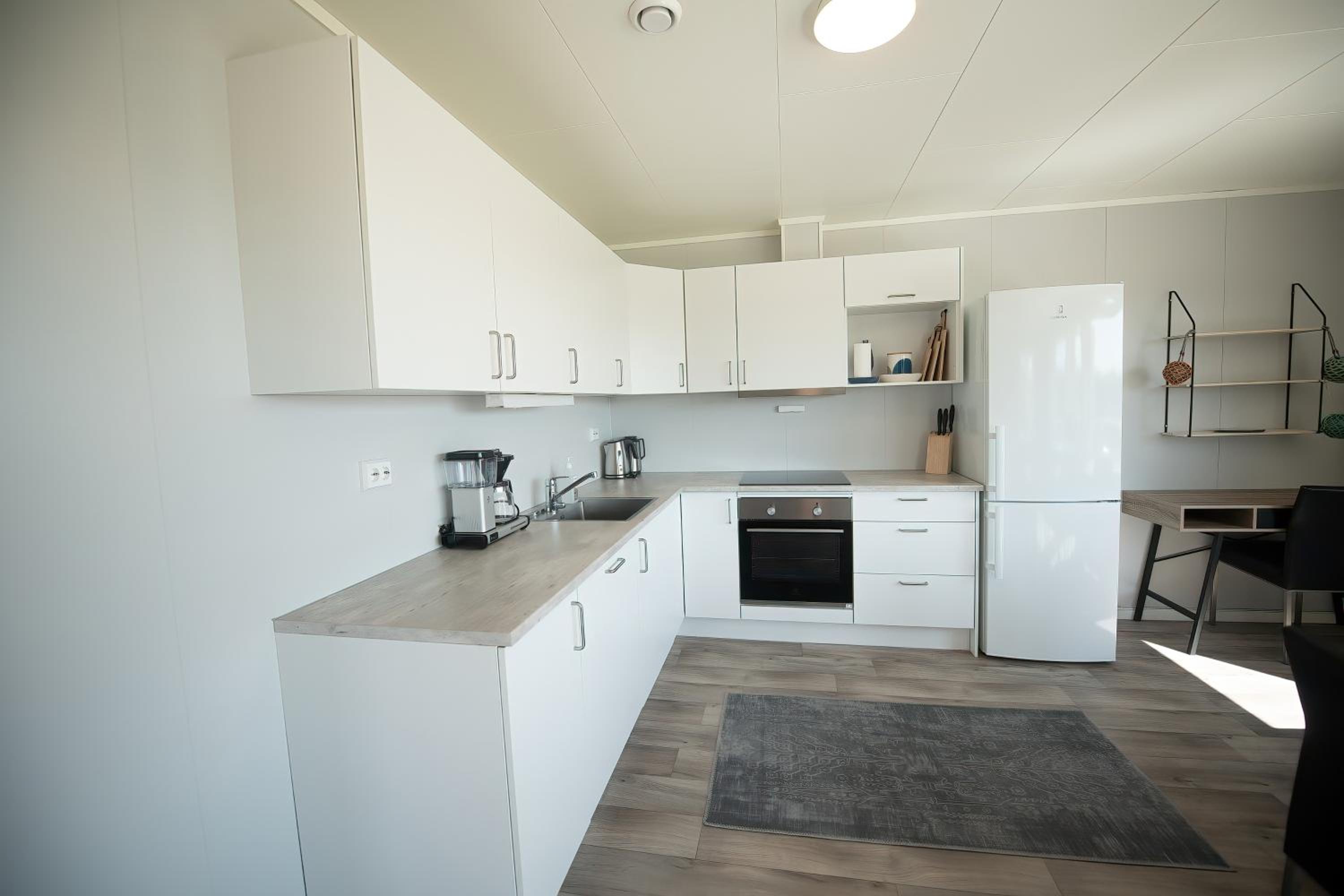 Three-Bedroom Apartment - Photo 6