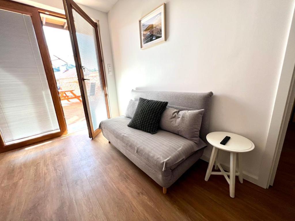 Apartment with Terrace photo 2