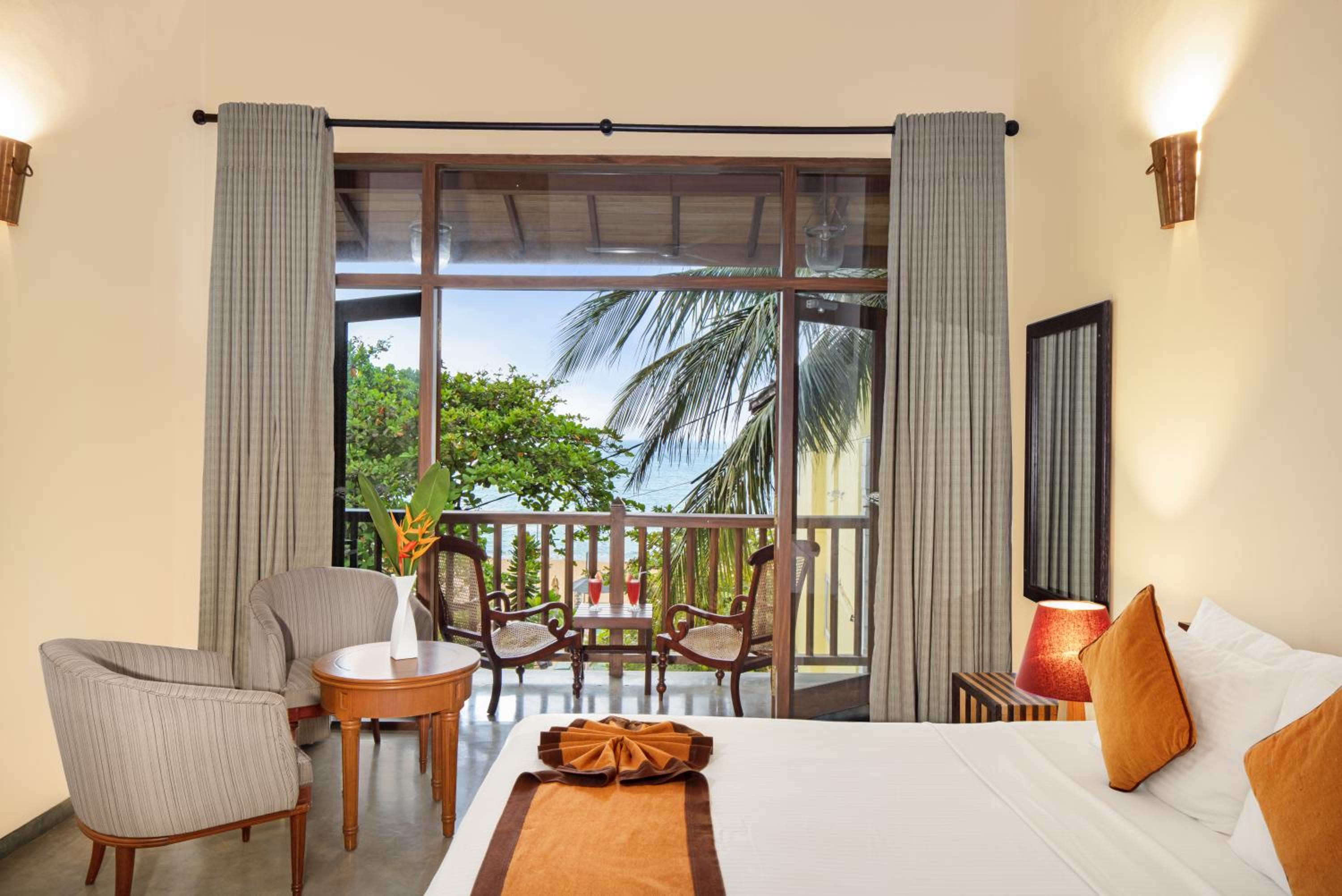 Deluxe Double Room with Balcony and Sea View - Photo 3