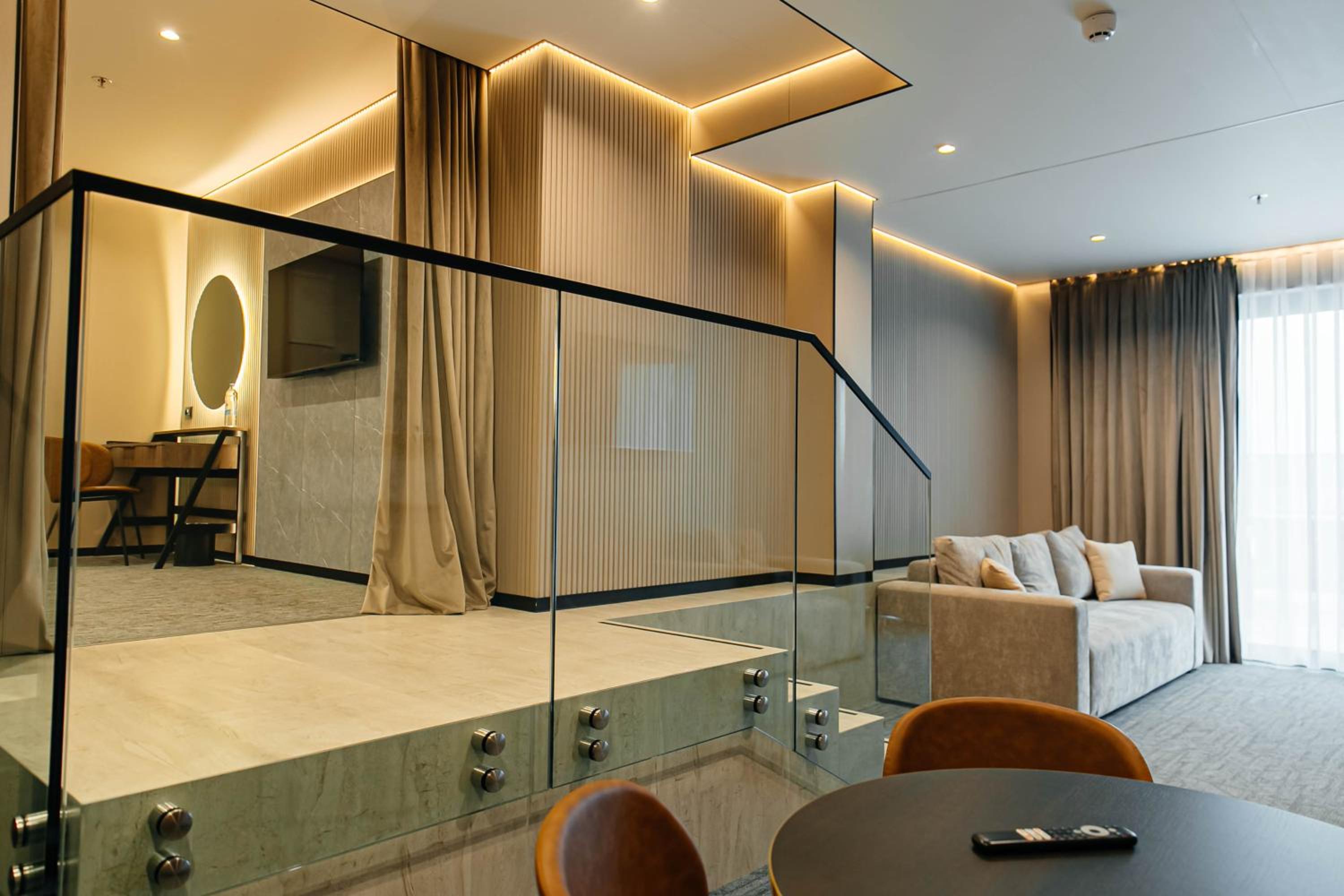 Studio with Spa Bath