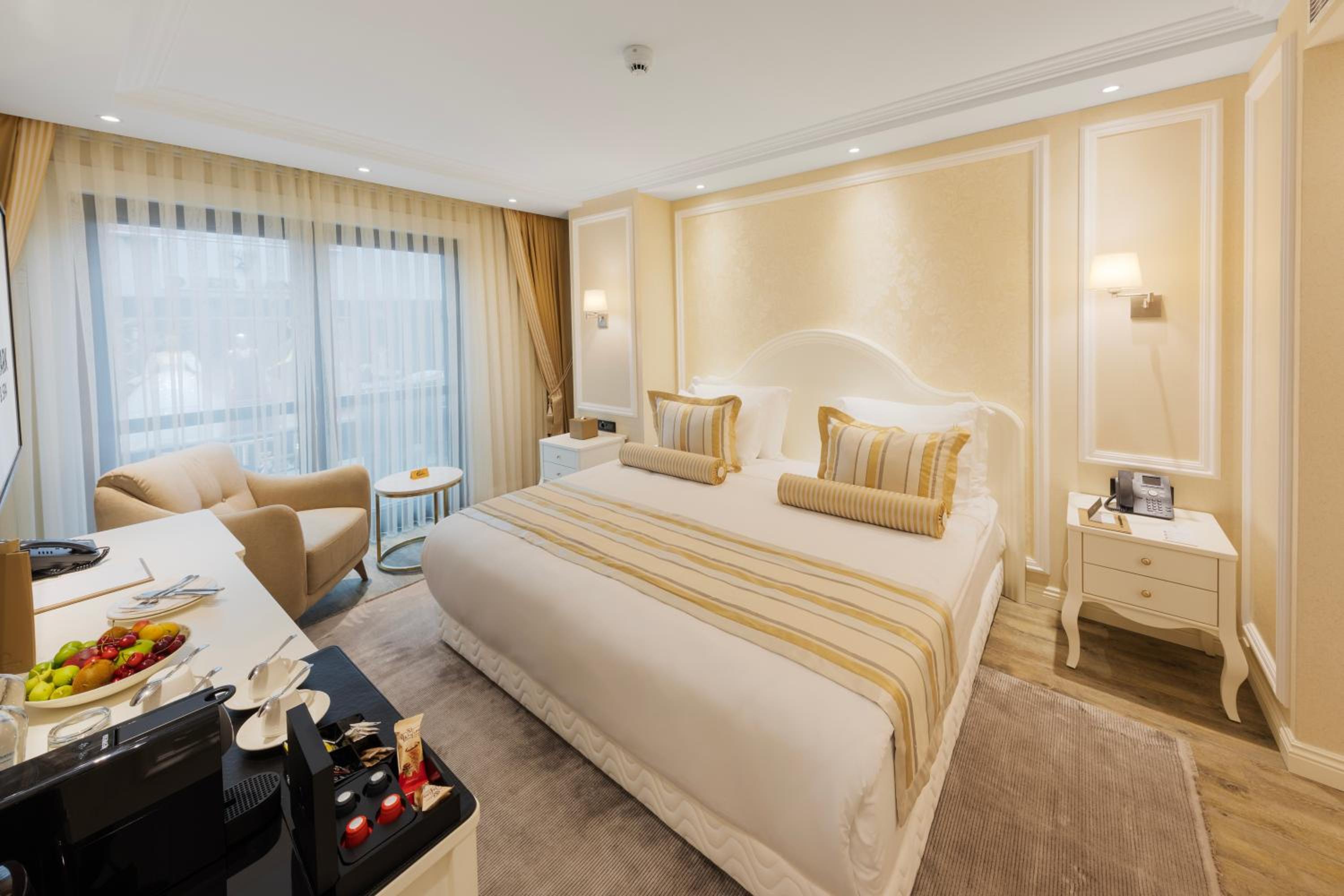 Superior King Room photo 1